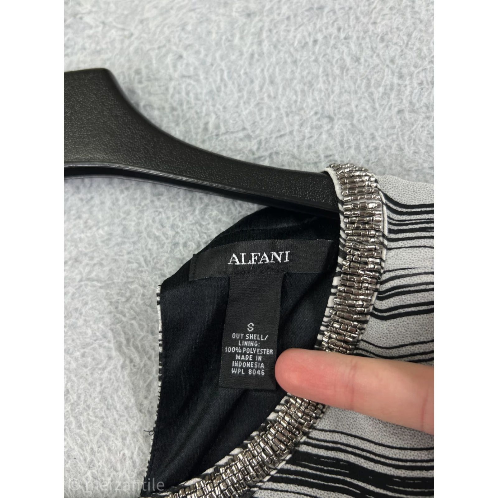 Alfani Alfani Shirt Women's Small Gray Striped Beaded 100% Polyester Sleeveless Tank - Casual, Knit, Round Neck, Pullover, Regular Fit, Gray, Tank, Women Size S / US 4 / IT 40 - 3 Thumbnail