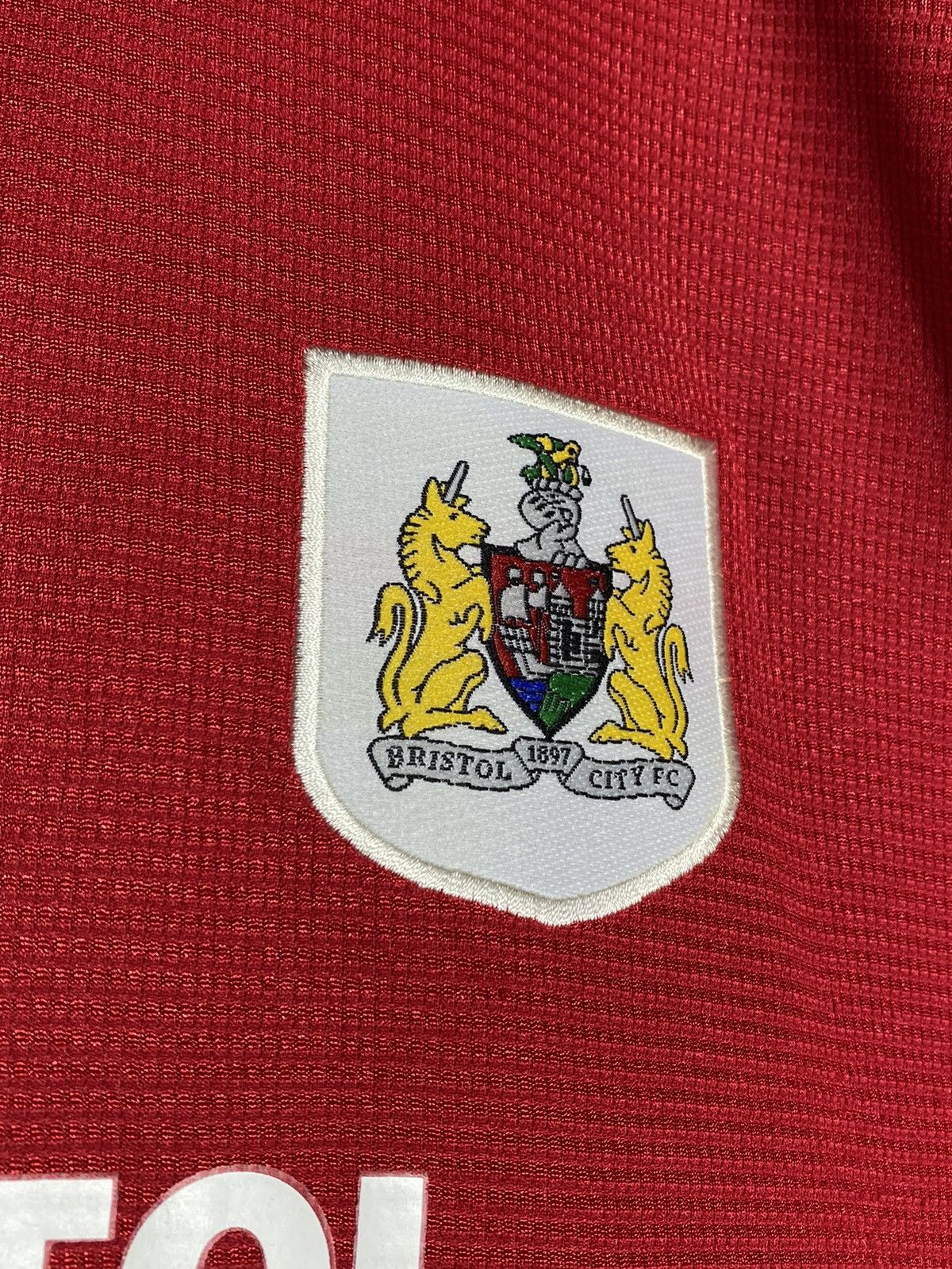 Vintage Vintage Bristol City 2005/06 Home Football Shirt Size US XXL / EU 58 / 5 - 16 Thumbnail