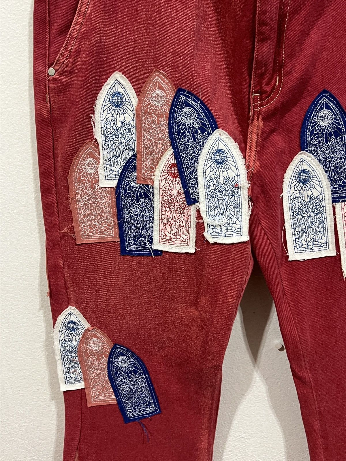 Who Decides War Who Decides War Patched Arch Carpenter Red Jeans Size US 32 / EU 48 - 3 Thumbnail