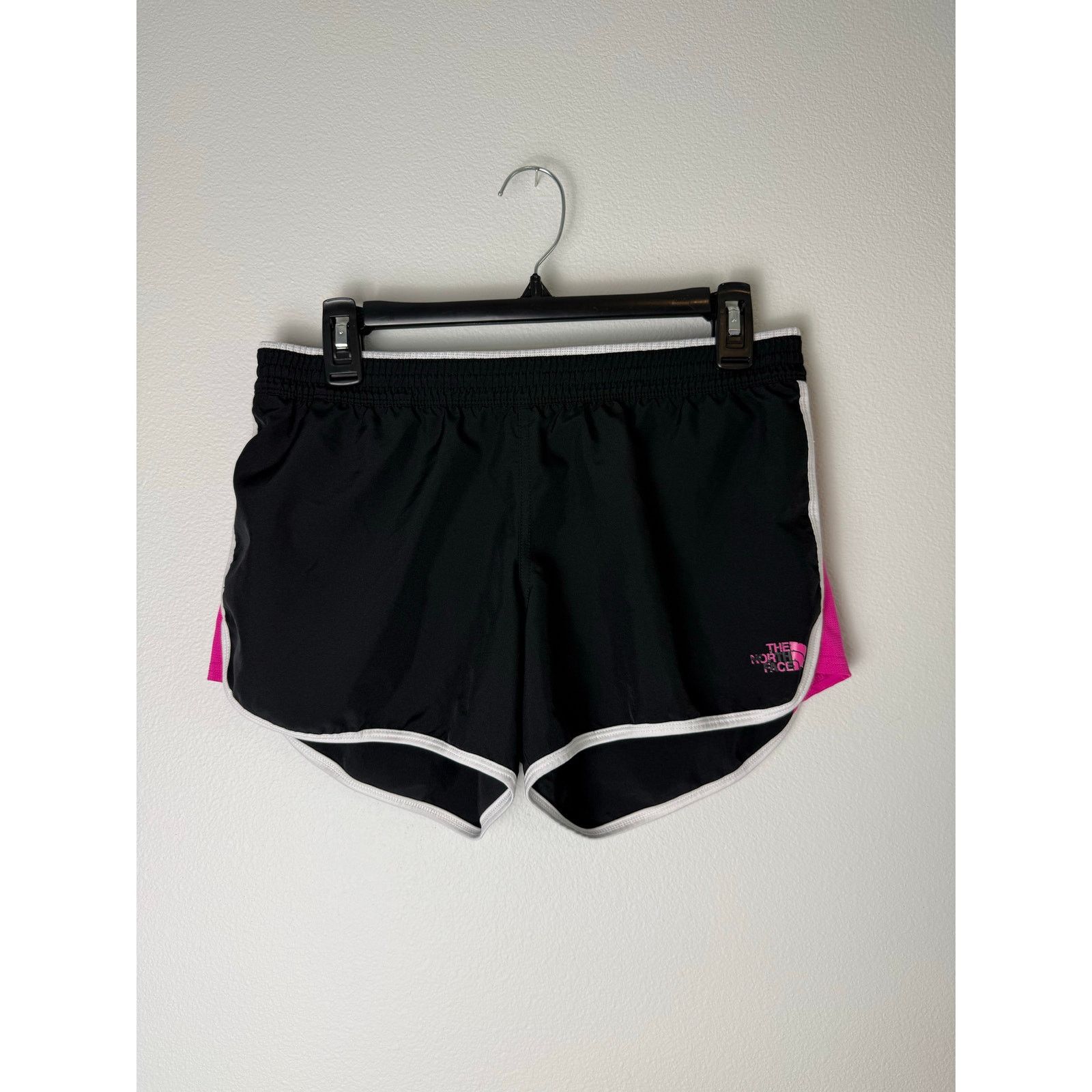The North Face The North Face Women's Running Shorts, Sz Small Size 28" / US 6 / IT 42 - 1 Thumbnail