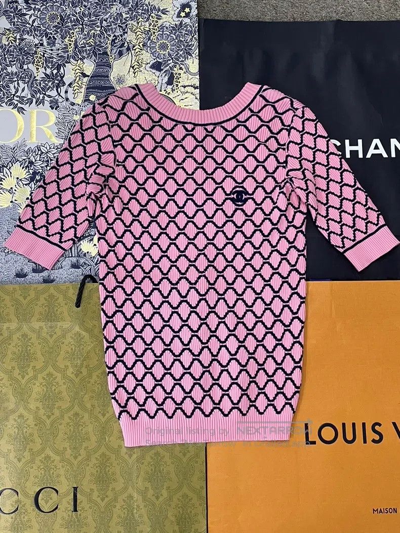Chanel Chanel Pink and blue plaid knitted short sleeves Size XXS / US 00 / IT 34 - 1 Thumbnail