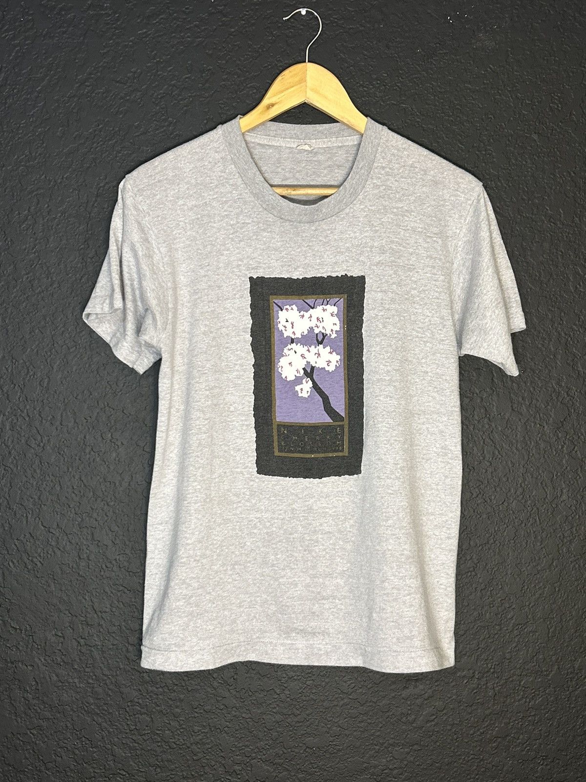 Nike Vintage 1990 Nike Cherry Blossom Ten Mile Run T Shirt Size US S / EU 44-46 / 1 - 1 Thumbnail