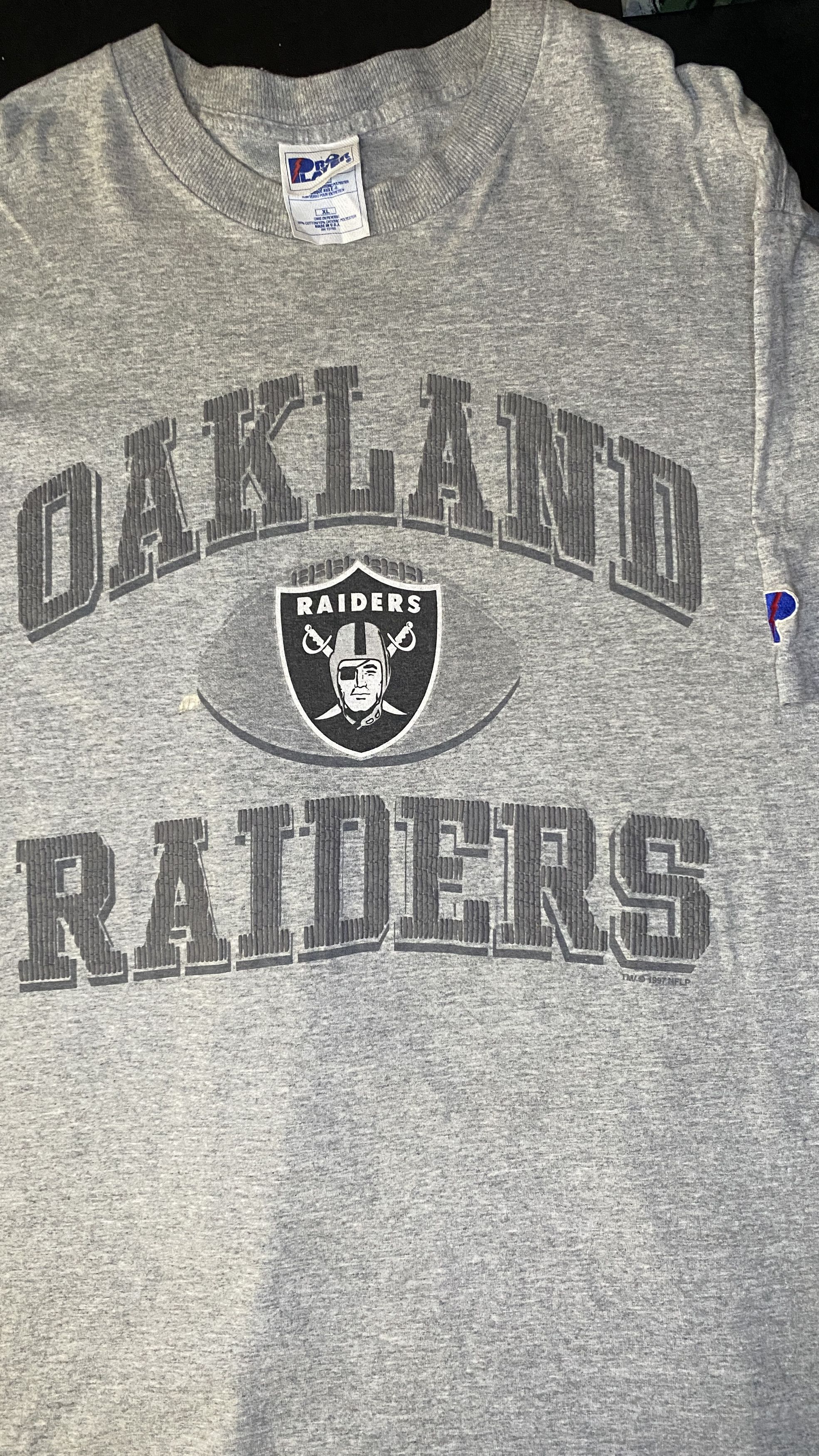 NFL Vintage Oakland Raiders Big Spellout Grey T-Shirt Size US XL / EU 56 / 4 - 2 Thumbnail