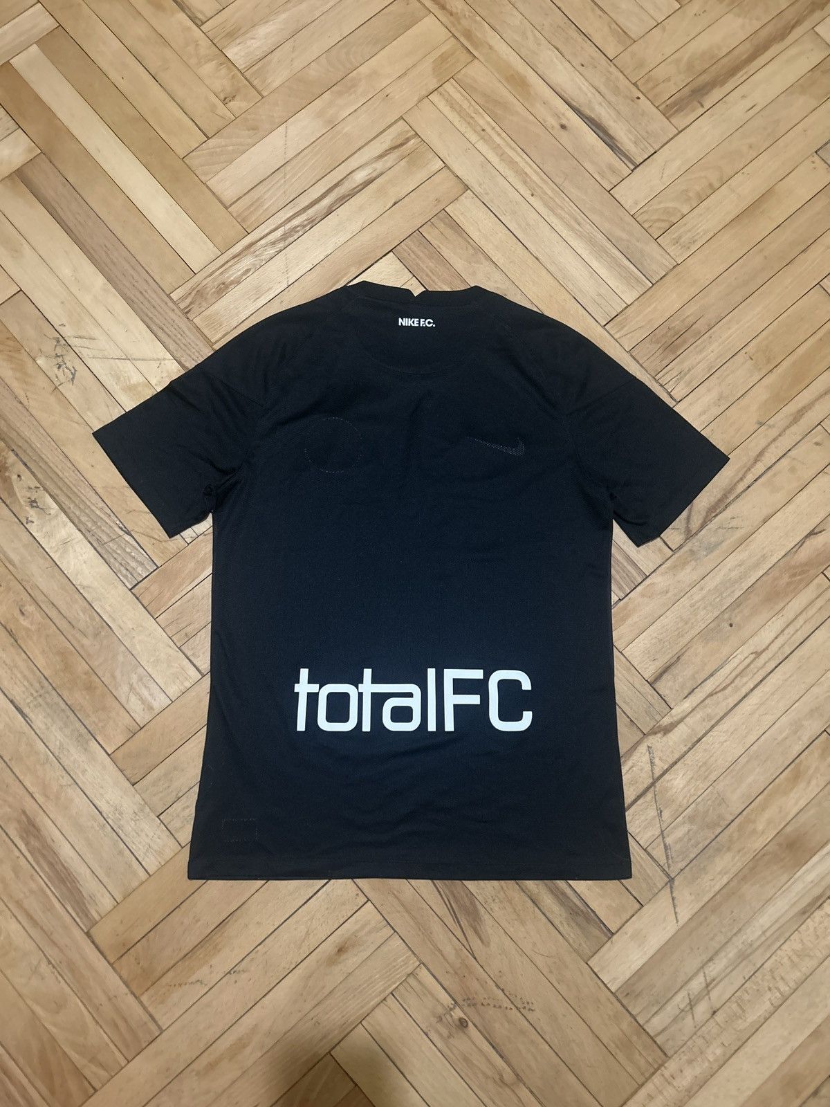 Nike T-Shirt Nike F.C. Home Size US M / EU 48-50 / 2 - 2 Thumbnail