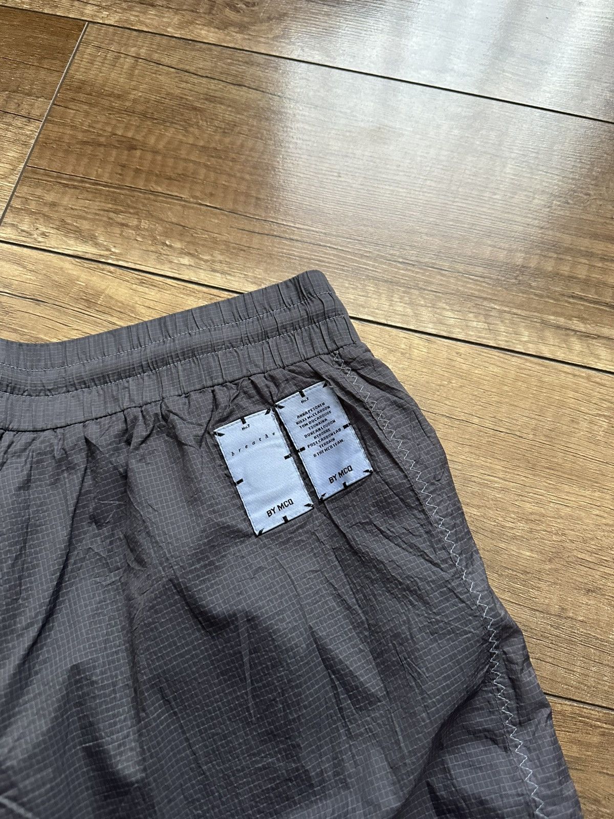 MCQ MCQ Alexander McQueen Track Nylon Parachute Pants Size US 34 / EU 50 - 4 Thumbnail