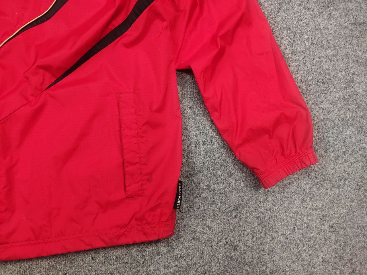 Adidas Vintage Adidas Liverpool 2009-10 Football Soccer Red Jacket Size US L / EU 52-54 / 3 - 4 Thumbnail