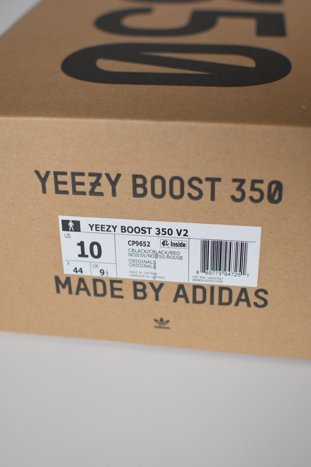 Adidas × Kanye West DS Yeezy Boost 350 V2 Black/Red Size US 10 / EU 43 - 11 Thumbnail