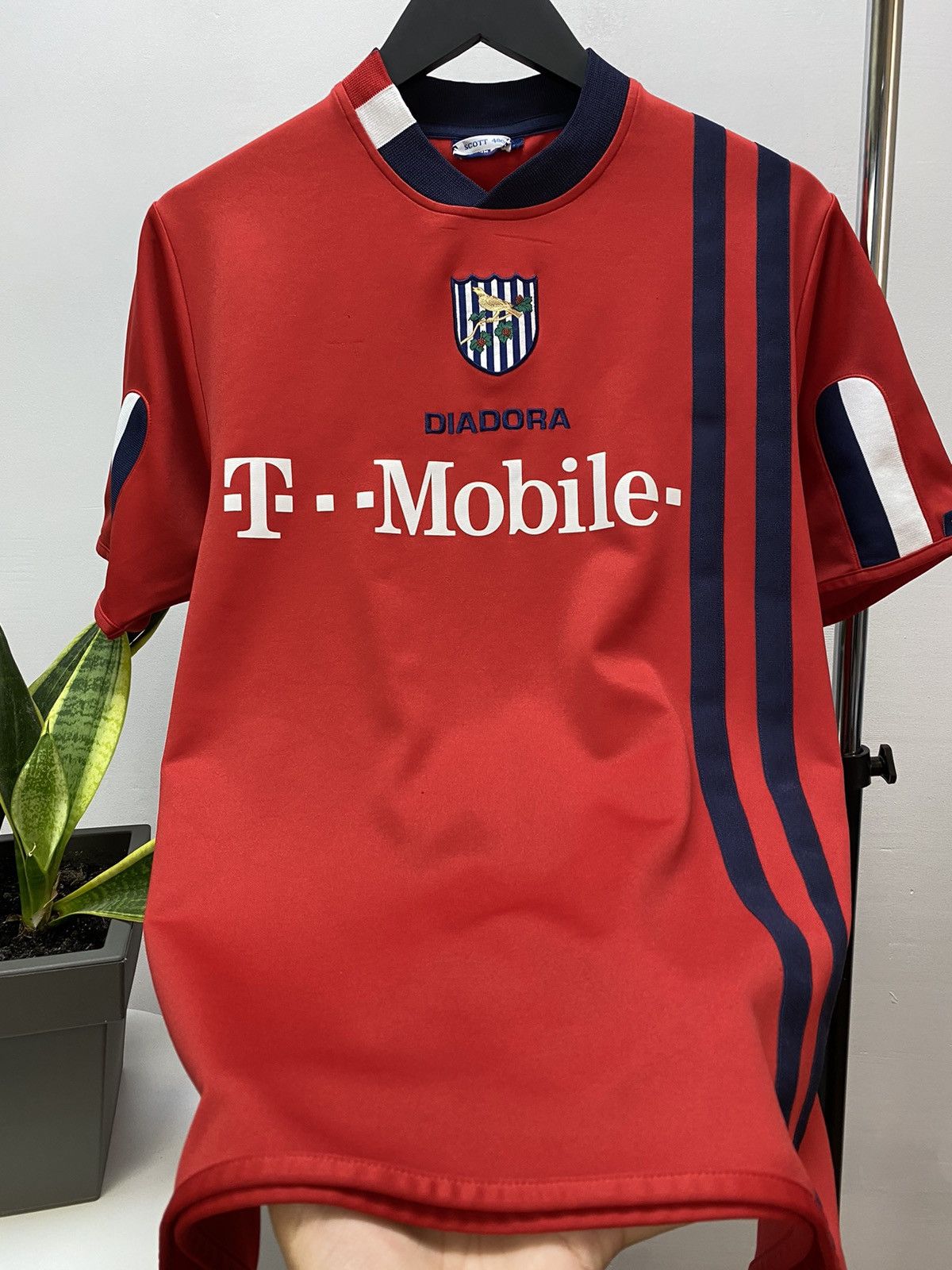 Vintage Diadora West Bromwich Albion #6 Purse Home Soccer Jersey Size US S / EU 44-46 / 1 - 6 Thumbnail