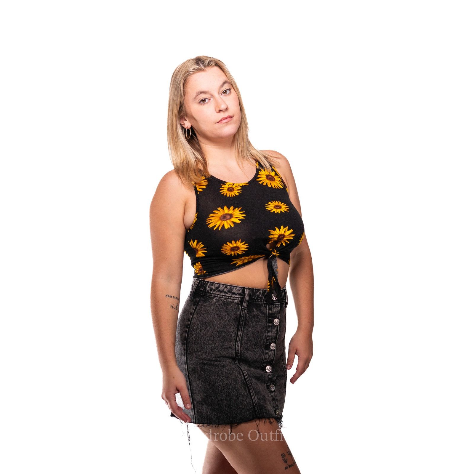 Designer Charlotte Russe Sunflower Tie Front Crop Tank Top Size XS / US 0-2 / IT 36-38 - 3 Thumbnail