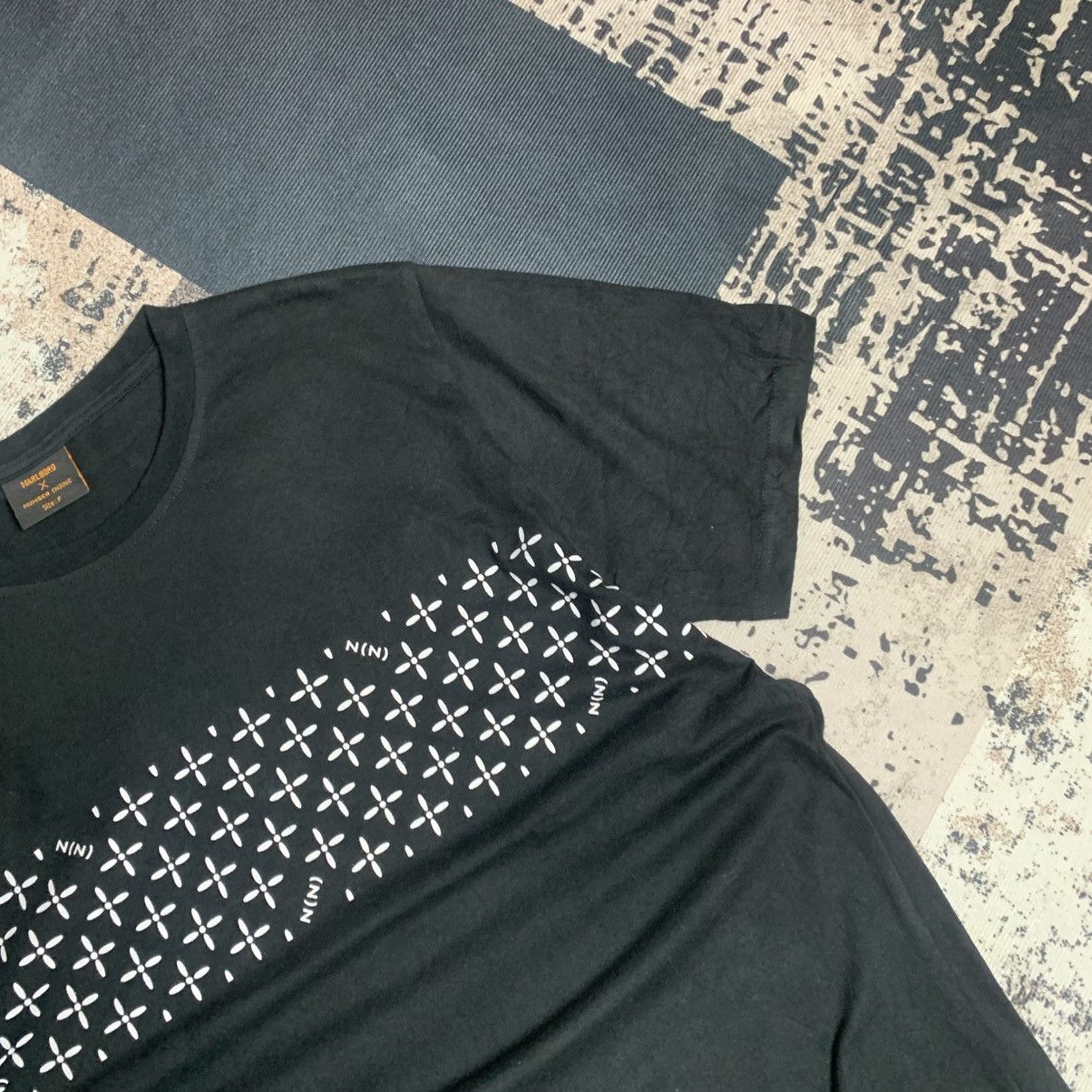 Number (N)ine Marllboro x Number (N)ine Tee Size US L / EU 52-54 / 3 - 4 Thumbnail