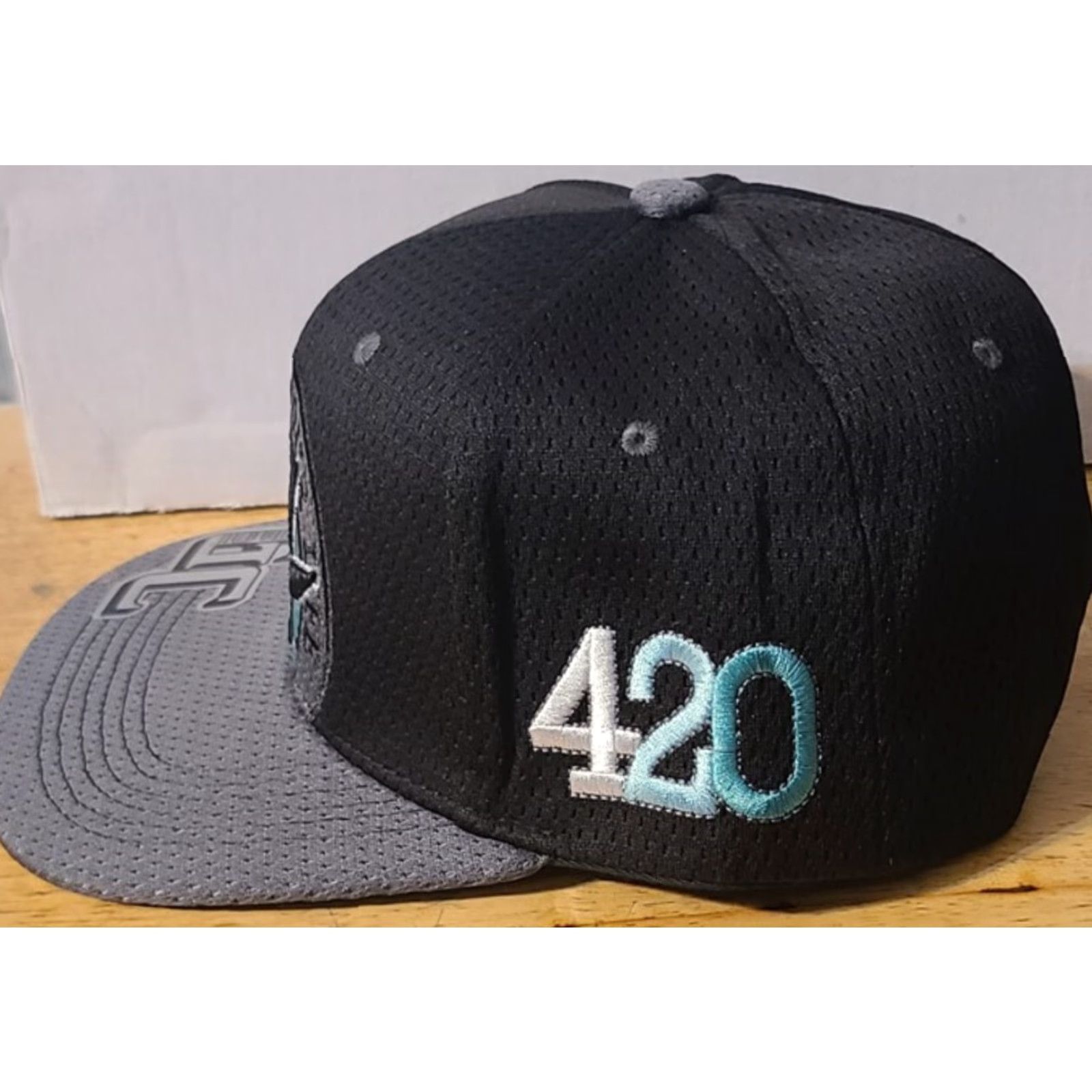 Alife MARIJUANA LEAF 420 LIGHT UP YOUR LIFE SNAPBACK BASEBALL CAP ( BLACK & GRAY ) Size ONE SIZE - 2 Thumbnail