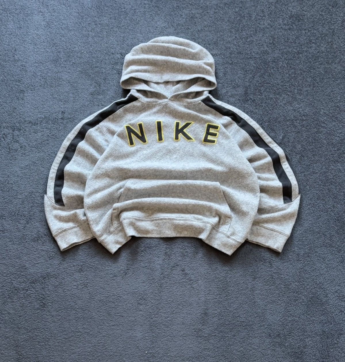 Nike 90s Nike Vintage Spellout Logo Teddy Fleece Hoodie Rare Y2K Size US S / EU 44-46 / 1 - 1 Thumbnail