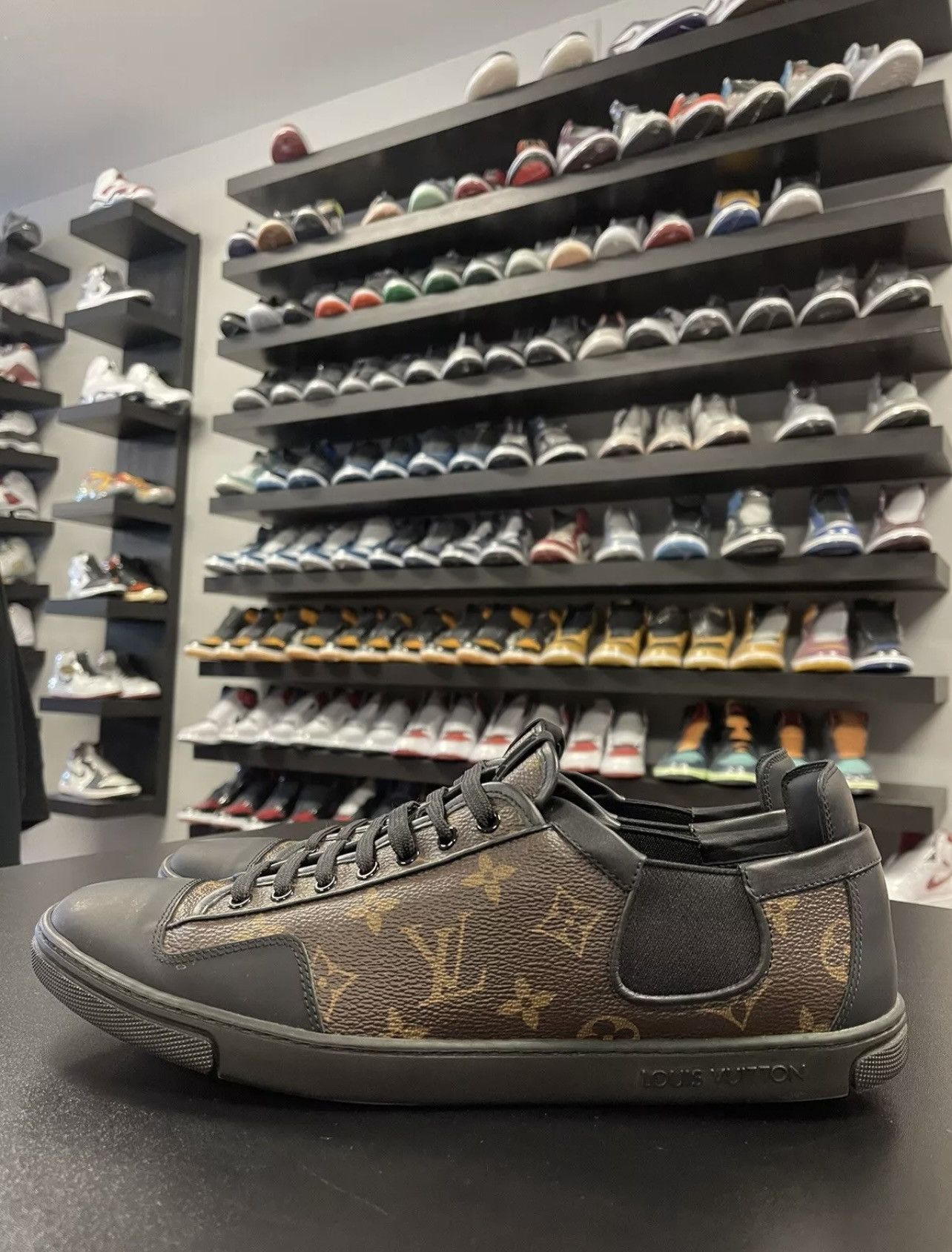 Louis Vuitton Size 10.5US/9.5LV - Louis Vuitton Brown Monogram Canvas Size US 10.5 / EU 43-44 - 1 Thumbnail