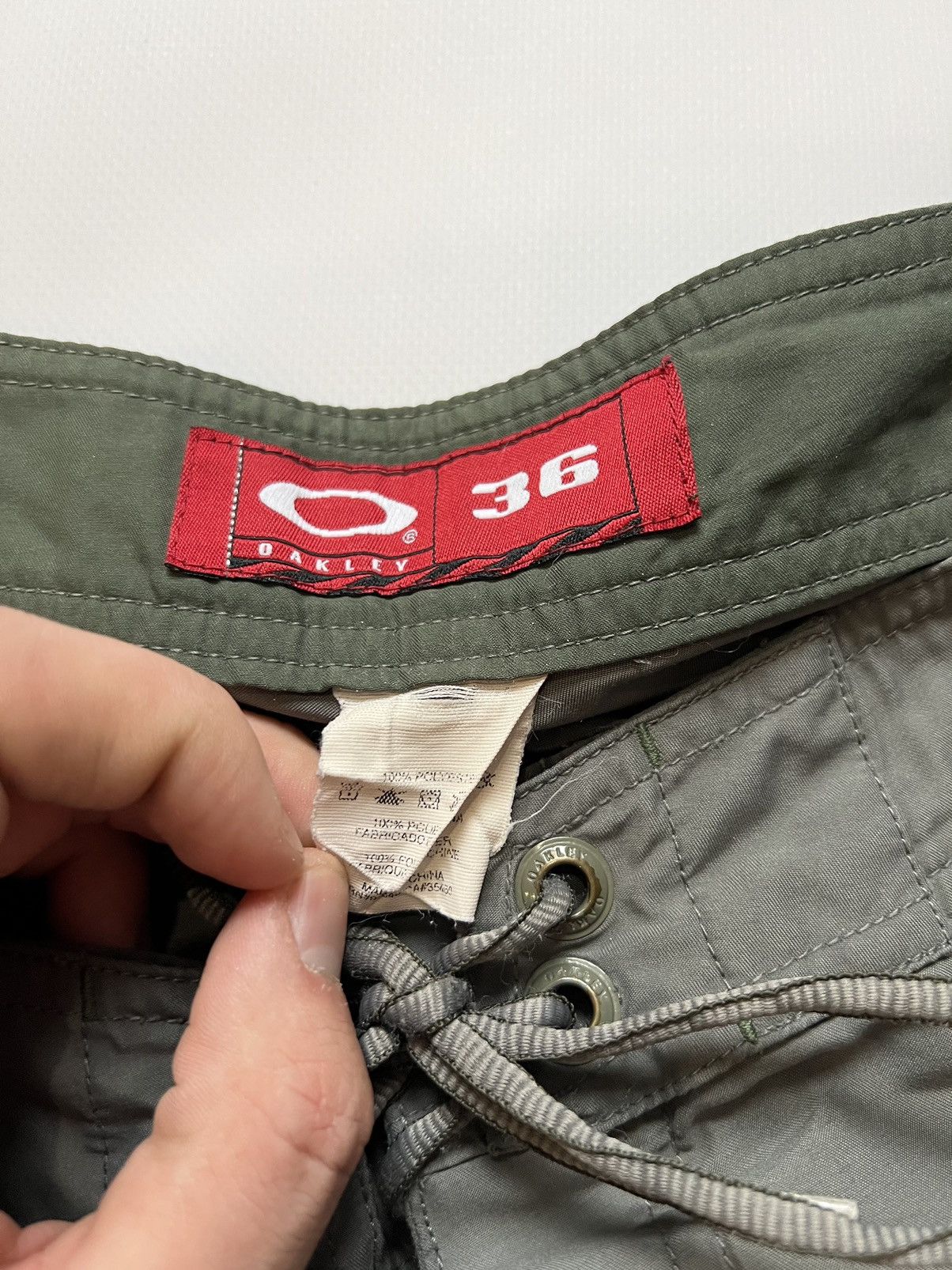 Oakley Oakley Grey Shorts Size US 36 / EU 52 - 4 Thumbnail