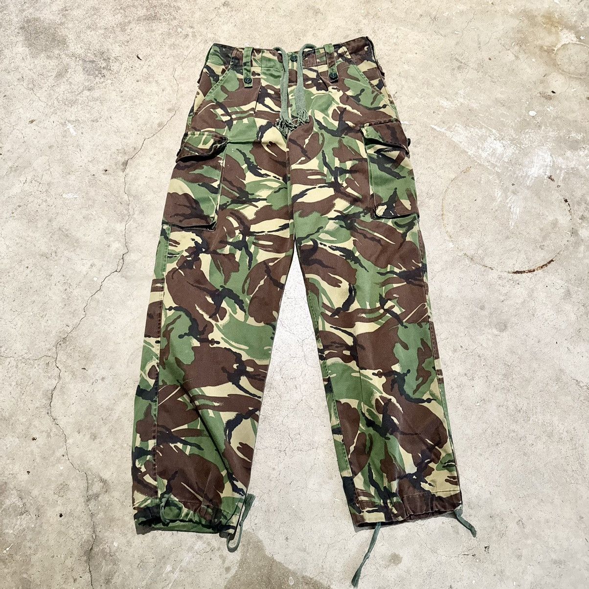 Vintage VINTAGE EUROPEAN CAMO CARGO PANTS! Size US 31 - 4 Thumbnail