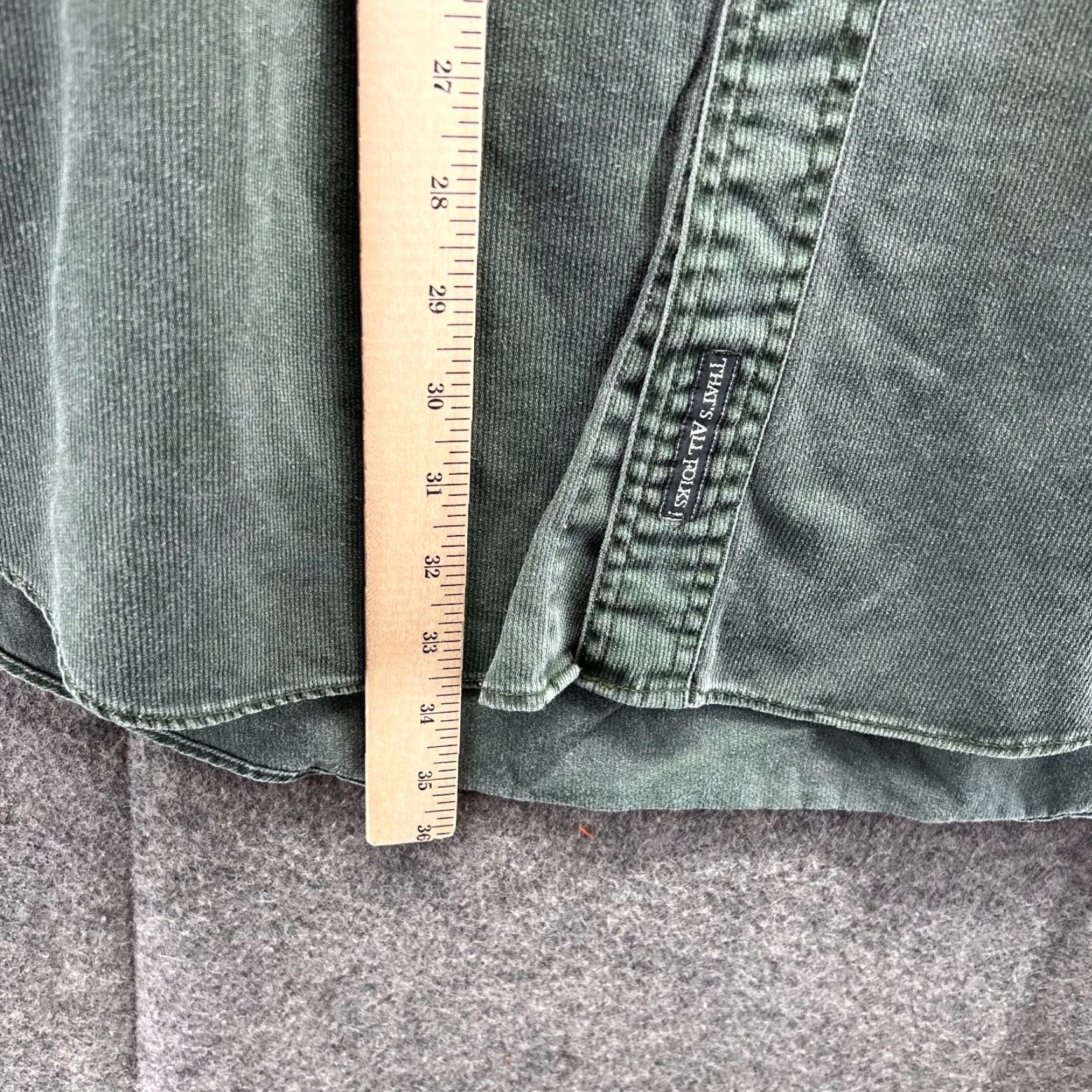 Vintage VINTAGE Warner Bros. Marvin the Martian Shirt Men 2XL Green Corduroy Button-Up Long Sleeve Size US XXL / EU 58 / 5 - 4 Thumbnail