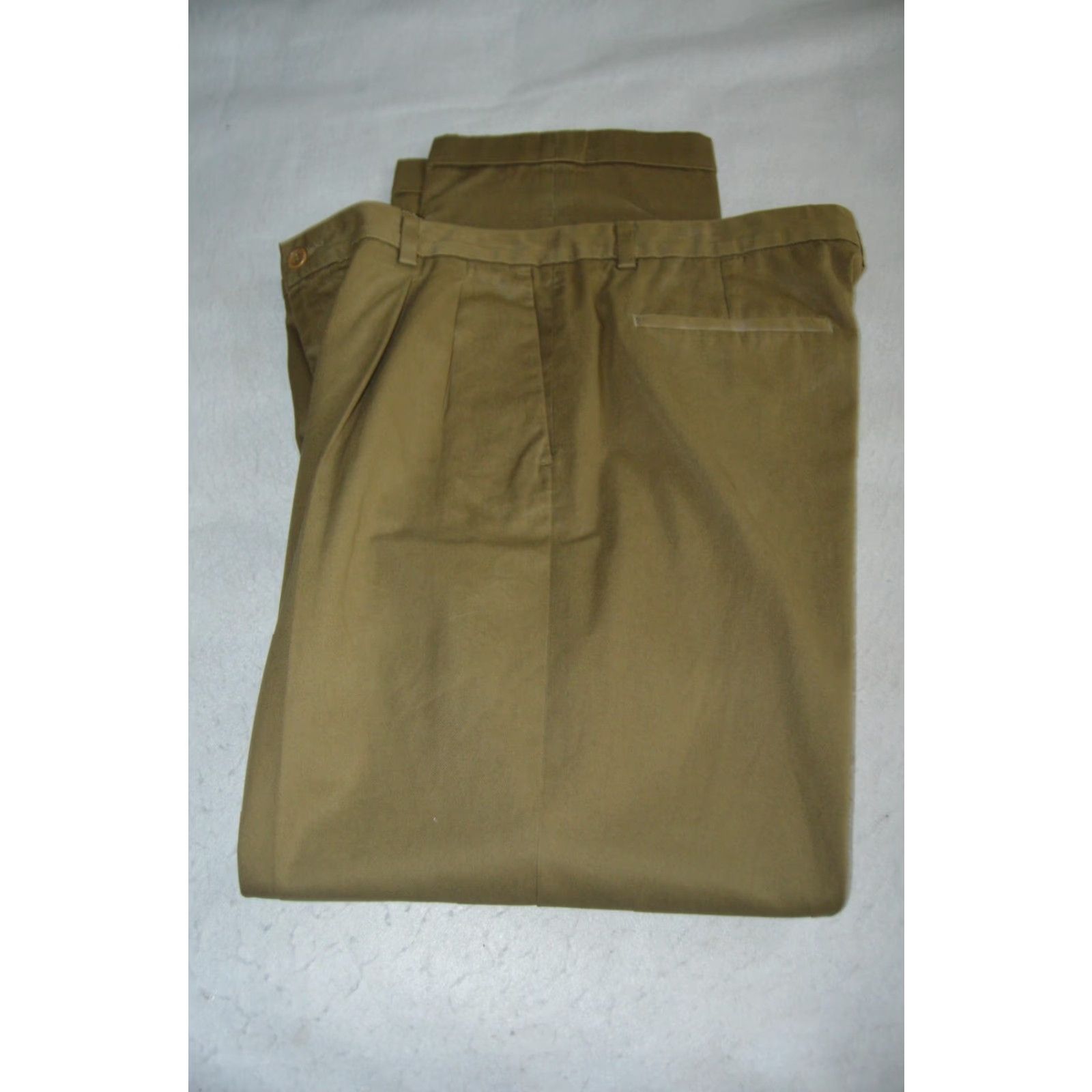 Banana Republic VINTAGE Banana Republic Pants Mens 36x32 Green Pleated Cuffed Smithfield Chino 90s Mens Size US 36 / EU 52 - 3 Thumbnail