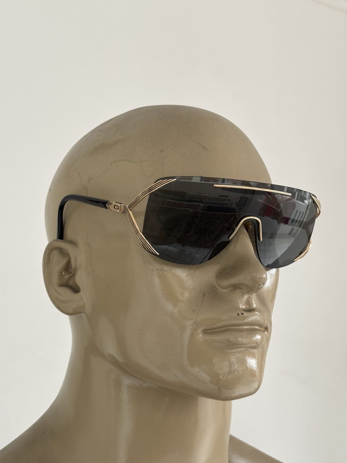 Dior SS1989 Vintage Shield Sunglasses 2434 Size ONE SIZE - 1 Thumbnail