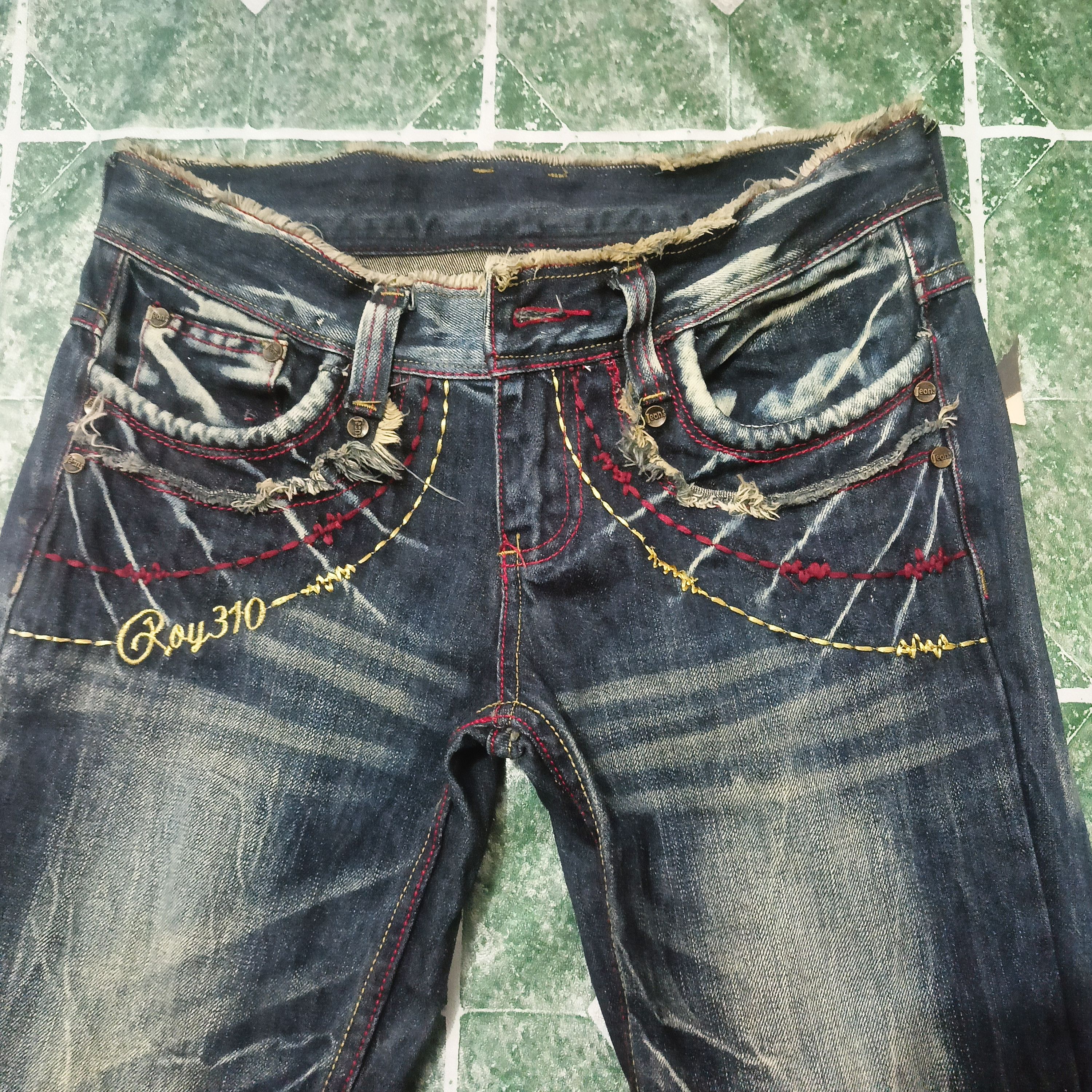 If Six Was Nine Roy 310 flared distressed bootcut jeans Size US 29 - 3 Thumbnail