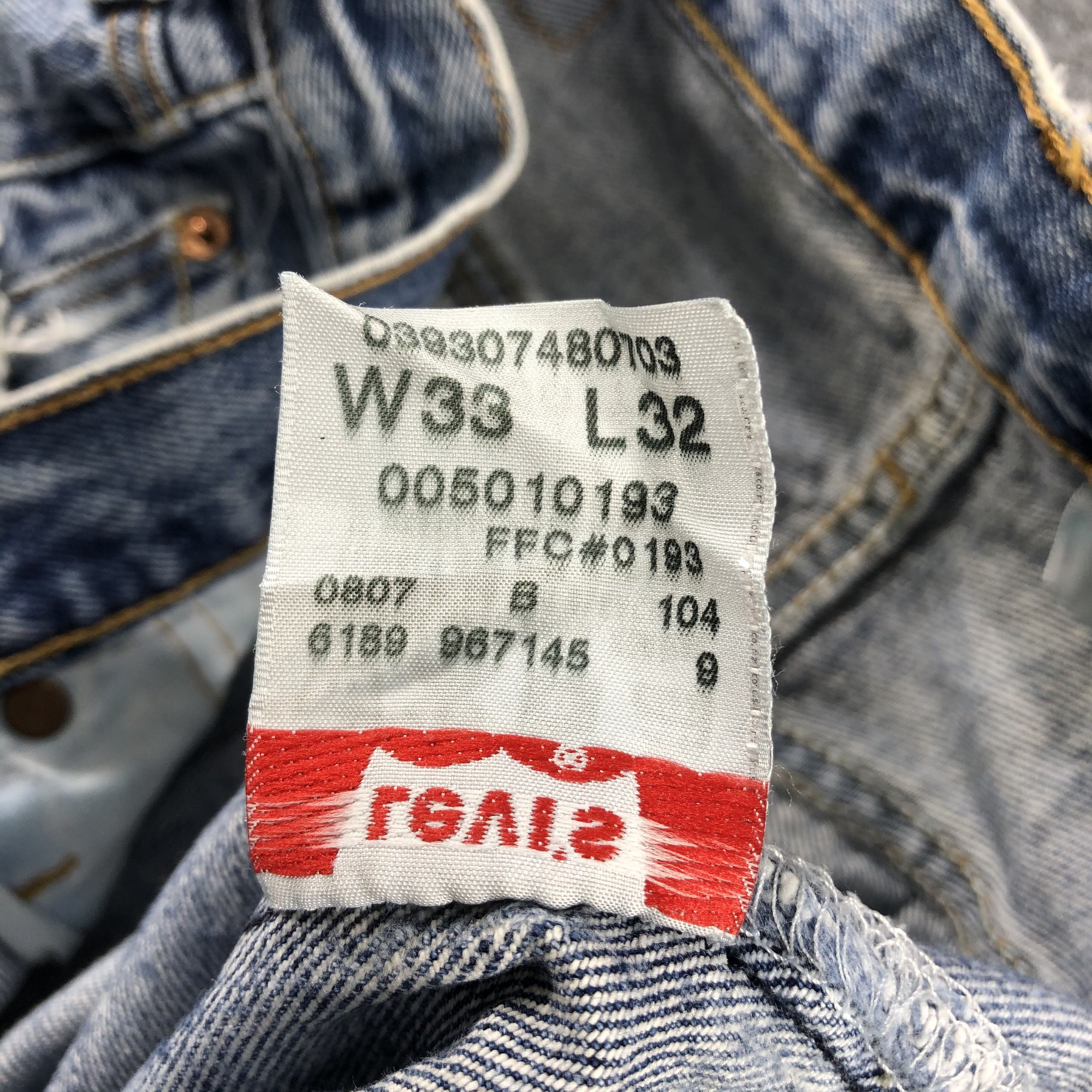 Levi's Vintage 90s Blue Wash Levis 501 Jeans-J2044 Size US 33 - 15 Thumbnail