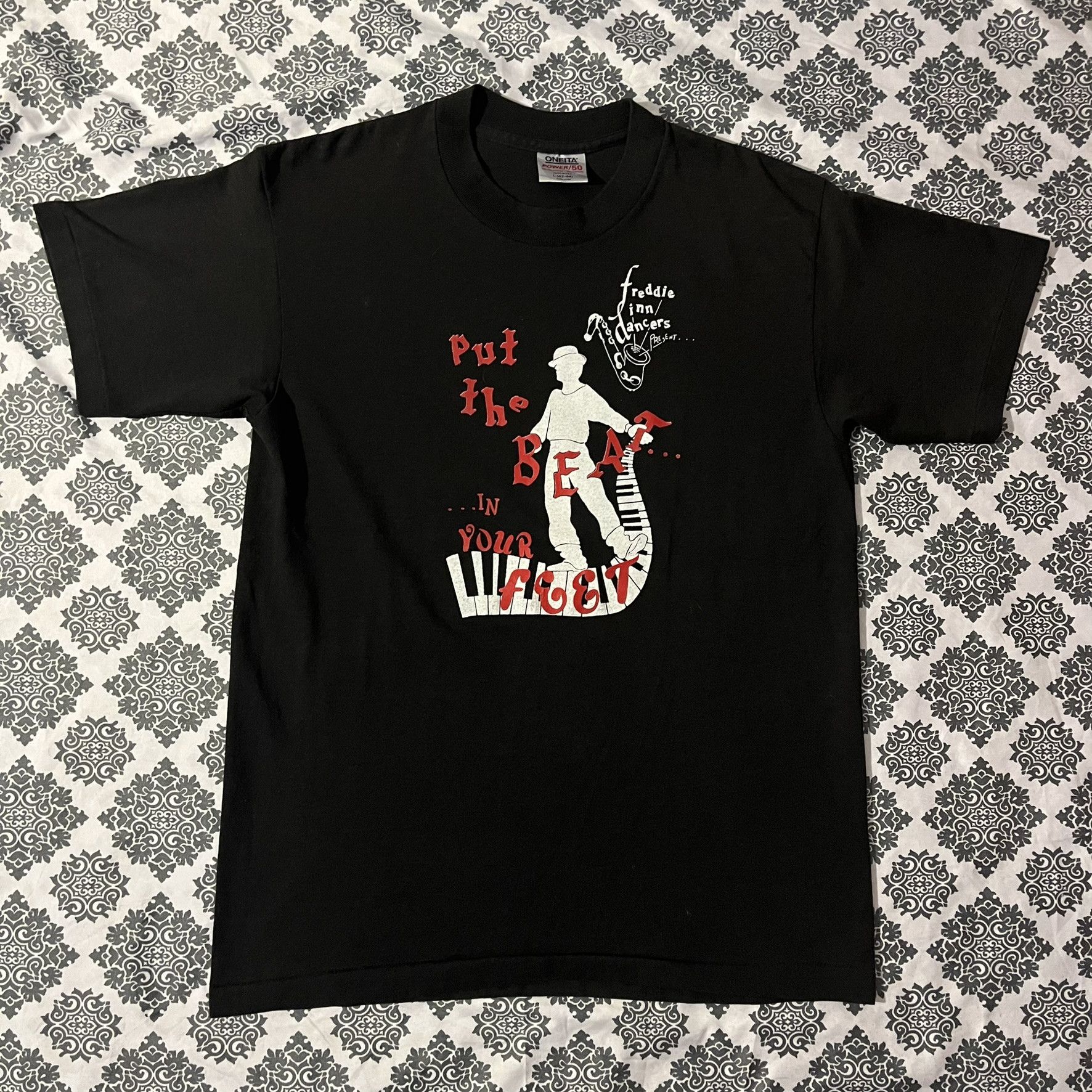 Vintage VTG 80s Put the Beat in Your Feet Single Stitched Tee Size US L / EU 52-54 / 3 - 2 Thumbnail