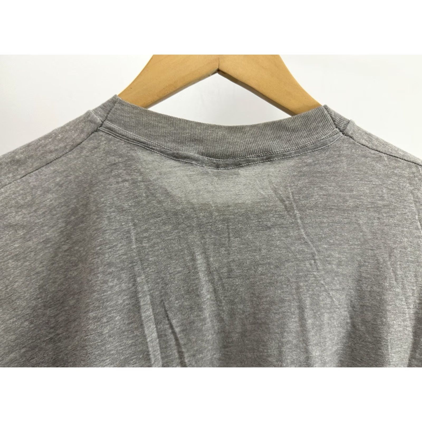 Fruit Of The Loom VTG 80s FOTL Paper Thin Burnout Worn Selvedge Pocket Heather Gray WIP T-Shirt XL shirt Mens Gray Burnout 80s Fits Boxy Pocketed Size US XL / EU 56 / 4 - 6 Thumbnail
