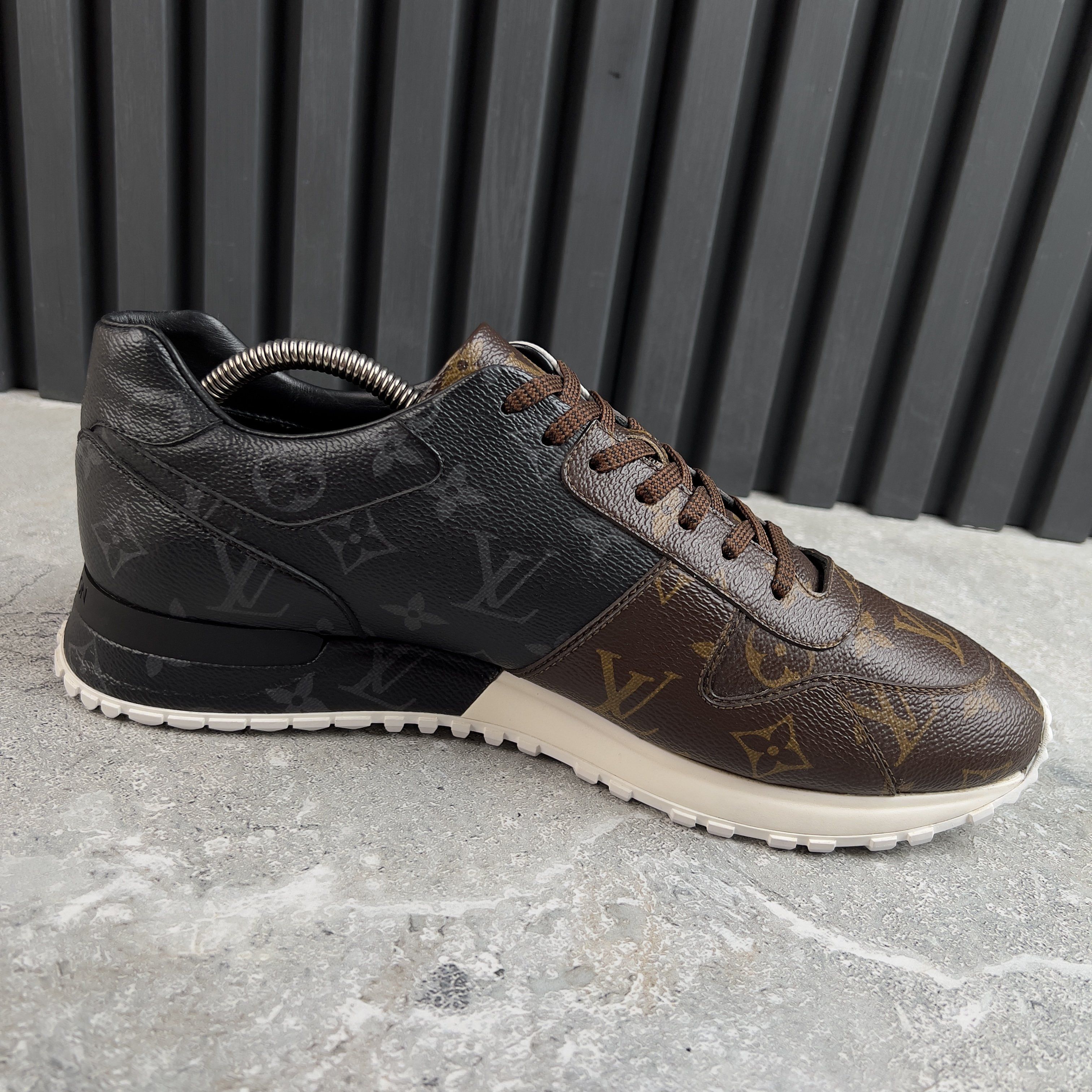 Louis Vuitton Run Away Sneakers Tri-Color Monogram Canvas Size US 8.5 / EU 41-42 - 6 Thumbnail
