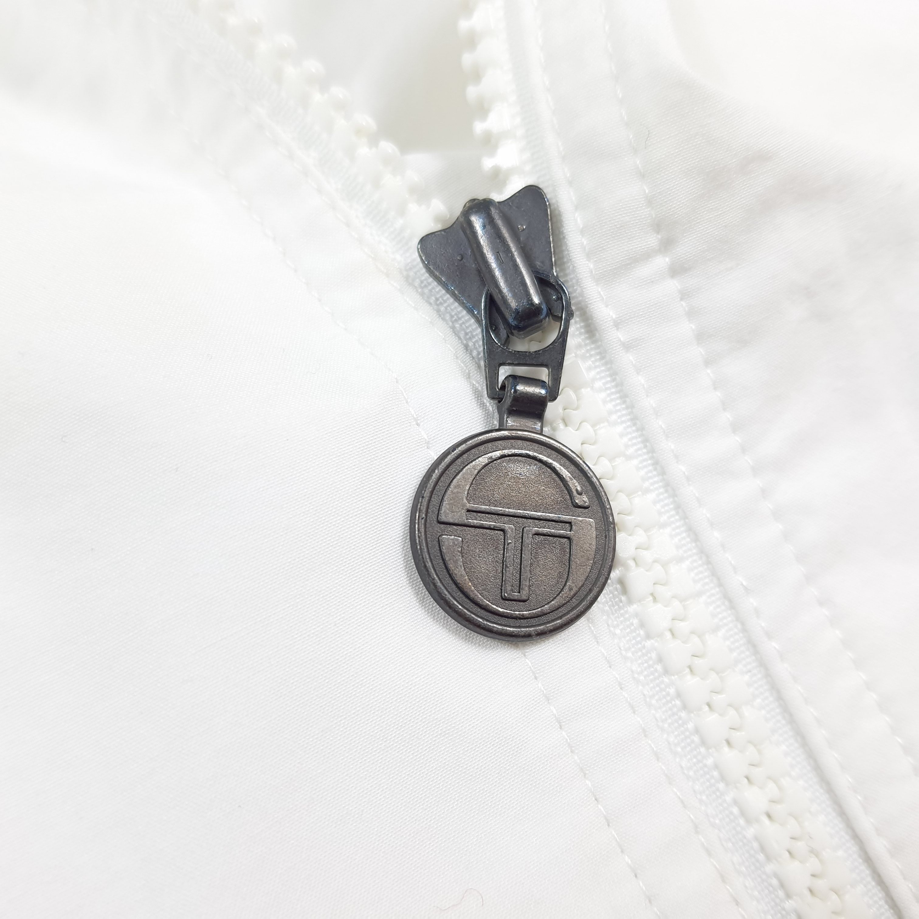 Sergio Tacchini Vintage Sergio Tacchini Sport Zipper White Jacket C296N29 Size US L / EU 52-54 / 3 - 7 Thumbnail