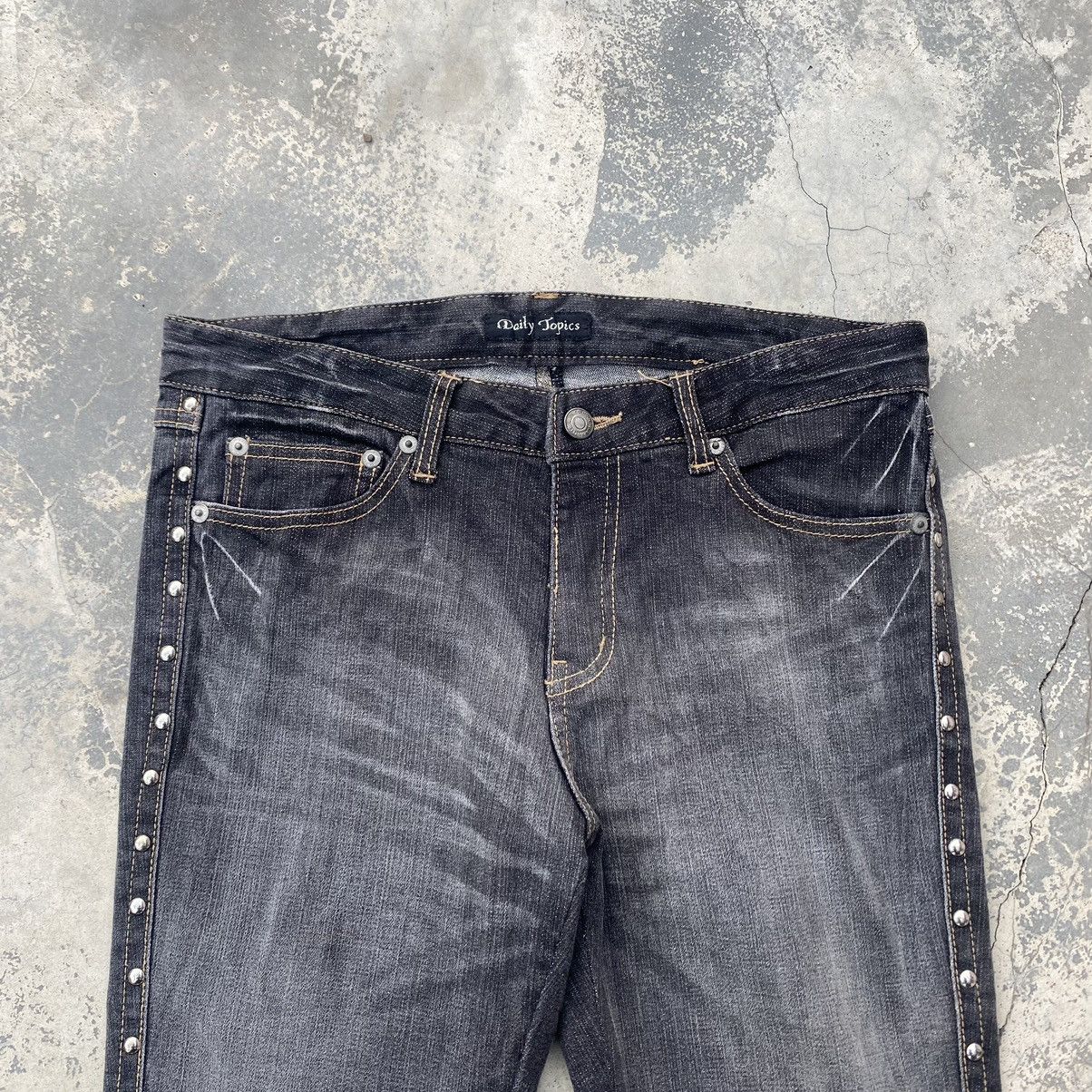 Japanese Brand Daily Topics Studded Flare Size US 31 - 2 Thumbnail