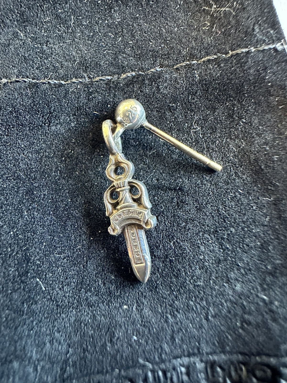 Chrome Hearts 22k Gold Dagger Earring Drop - SRM – SHENGLI