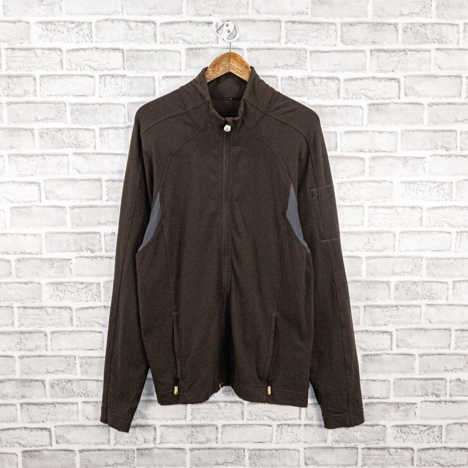 Lululemon Lululemon Full Zip Track Jacket vent Mesh Armpit in Brown Size US L / EU 52-54 / 3 - 1 Thumbnail