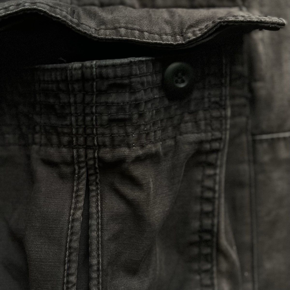 Vintage 2000s Rothco Cargo Shorts — Sunfaded Black “Ghost Dog” Size US 34 / EU 50 - 8 Thumbnail