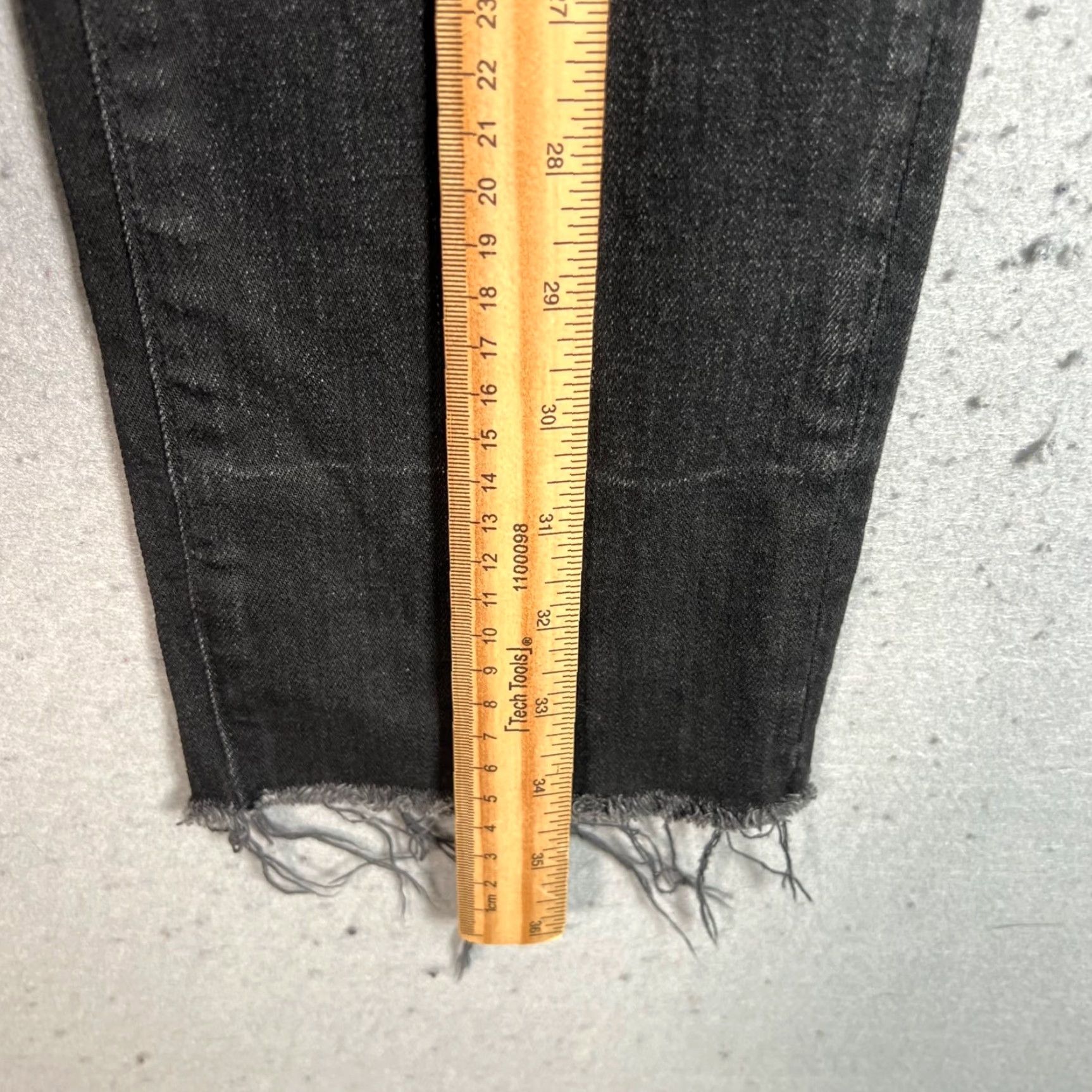 Polo Ralph Lauren Polo Ralph Lauren Jeans Womens 26 Black Skinny Distressed Raw Hem Denim 5-Pocket Rise Mid Inseam 25 Size 26" / US 2 / IT 38 - 6 Thumbnail