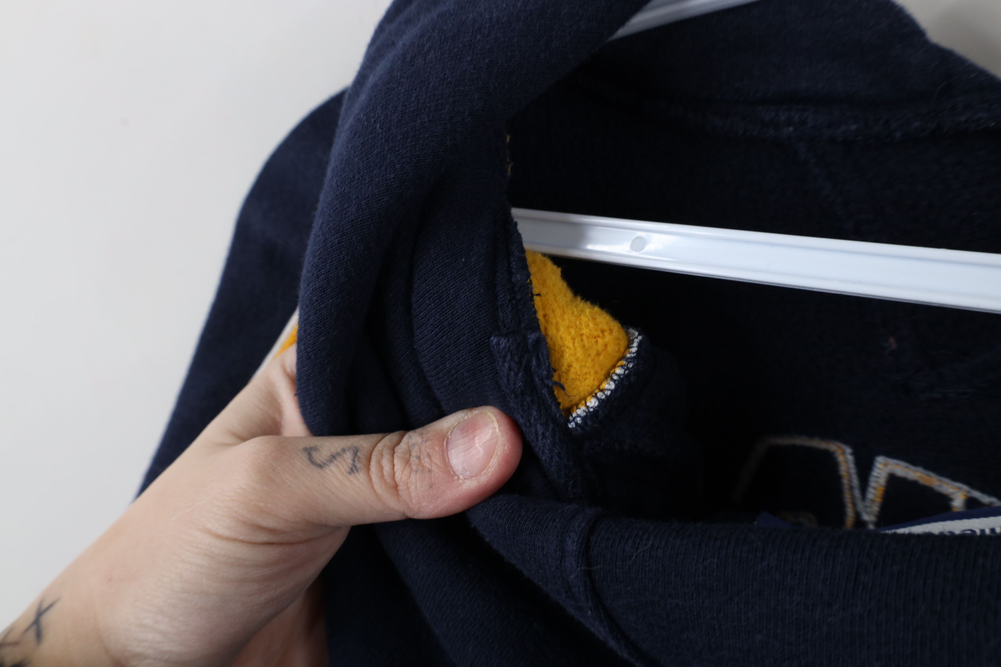 Vintage Vintage 90s Heavyweight University of Michigan Sweatshirt Size US L / EU 52-54 / 3 - 8 Thumbnail