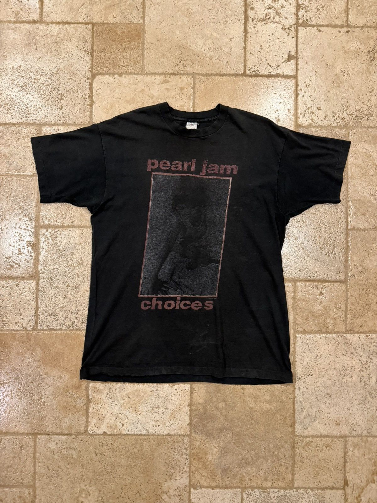 Vintage Vintage Pearl Jam Choices Crayons 1992 Faded Band Tour Tee Size US XL / EU 56 / 4 - 5 Thumbnail