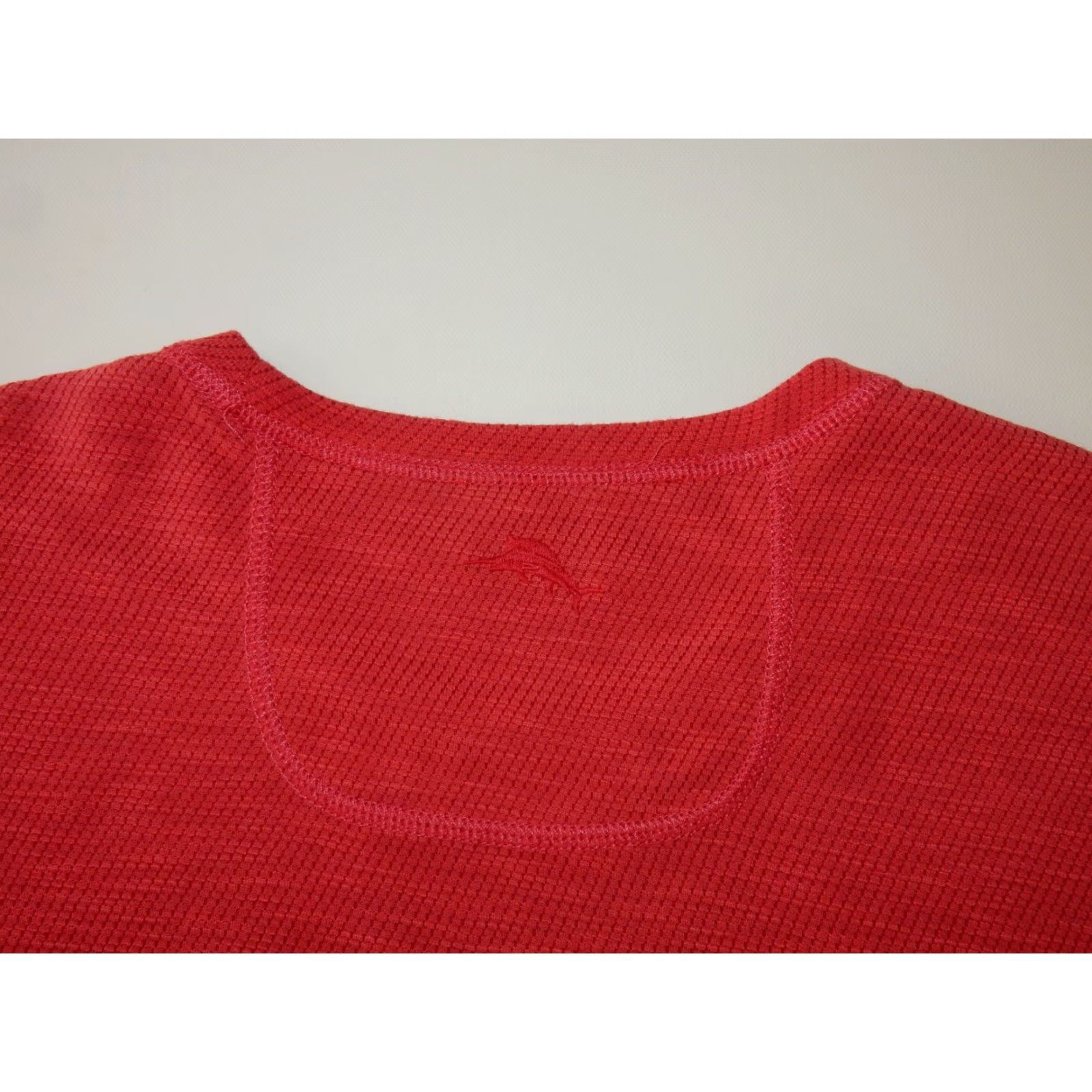 Tommy Bahama Tommy Bahama T-Shirt Mens Reversible Short Sleeve Size L Pink Solid 31 1/2" Length Regular Size US L / EU 52-54 / 3 - 2 Thumbnail