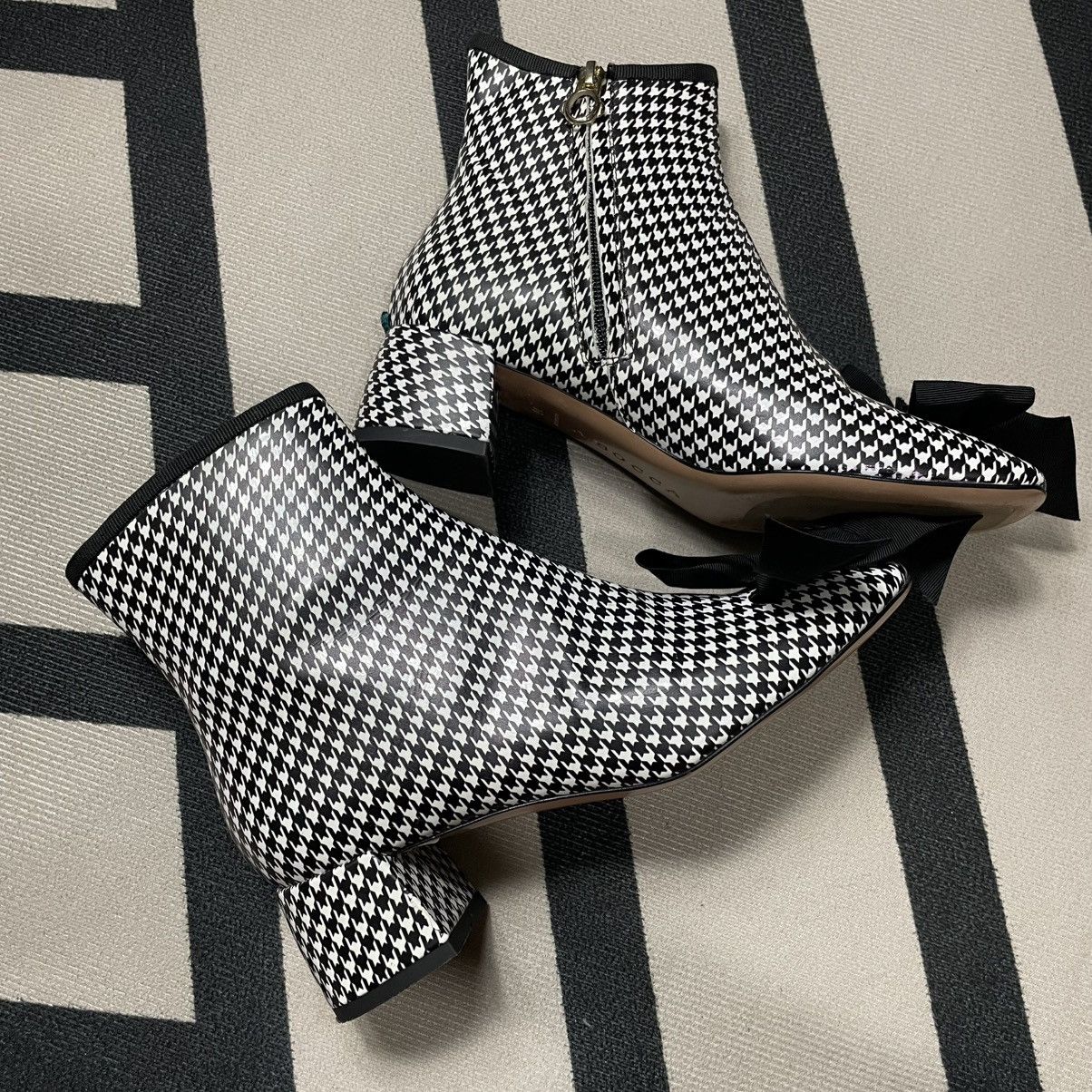 Other A.Bocca Italy Pattern Black & White Leather Boots Luxury Size US 6 / IT 36 - 1 Thumbnail