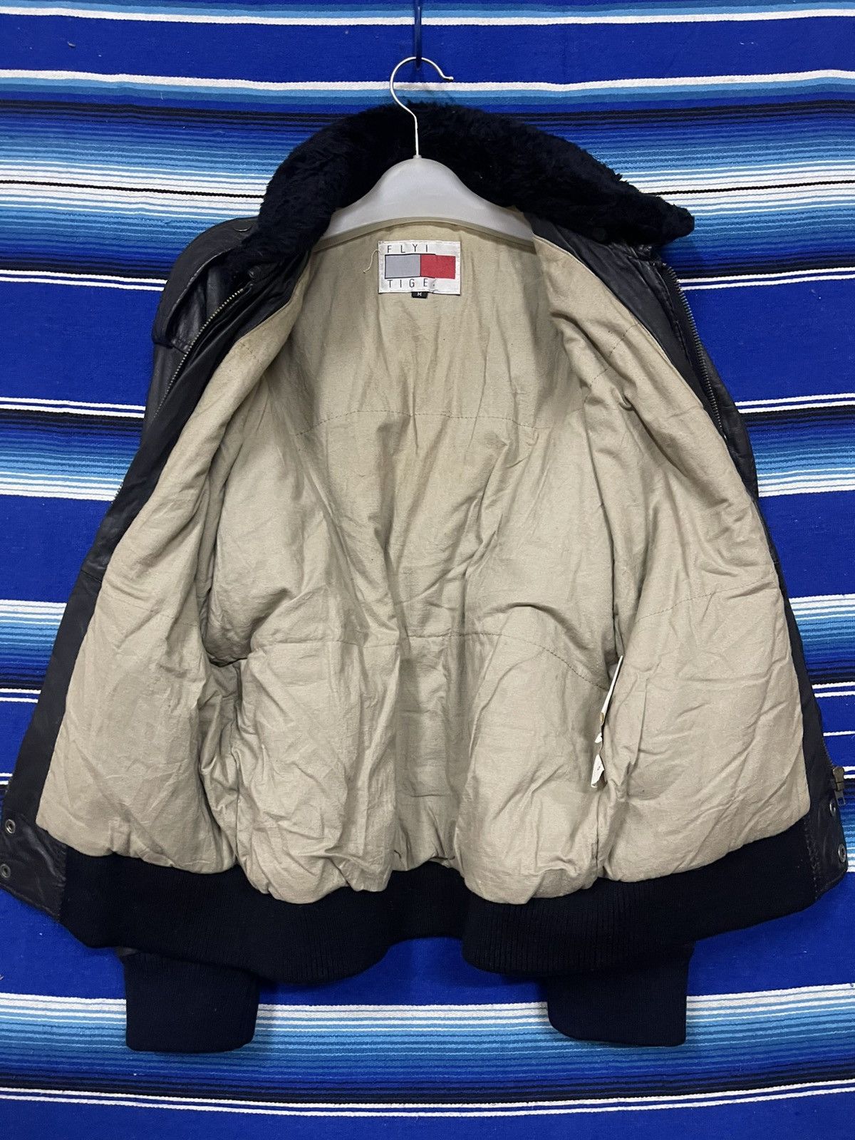Vintage RARE 🔥 Vintage FLYING TIGER leather Bomber Jacket Size US M / EU 48-50 / 2 - 7 Thumbnail