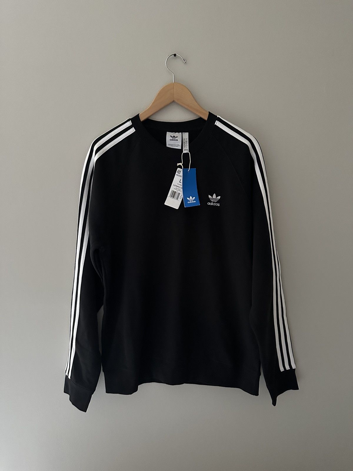 Adidas Adidas Three Stripes Vintage Style Crewneck Sweatshirt Size US L / EU 52-54 / 3 - 1 Thumbnail