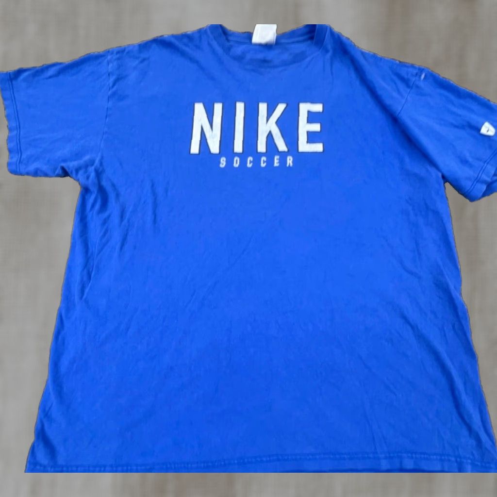 Nike VINTAGE Nike Shirt Men XL Blue 90s Made In USA Soccer Spell Out Hipster Grunge Size US XL / EU 56 / 4 - 1 Thumbnail