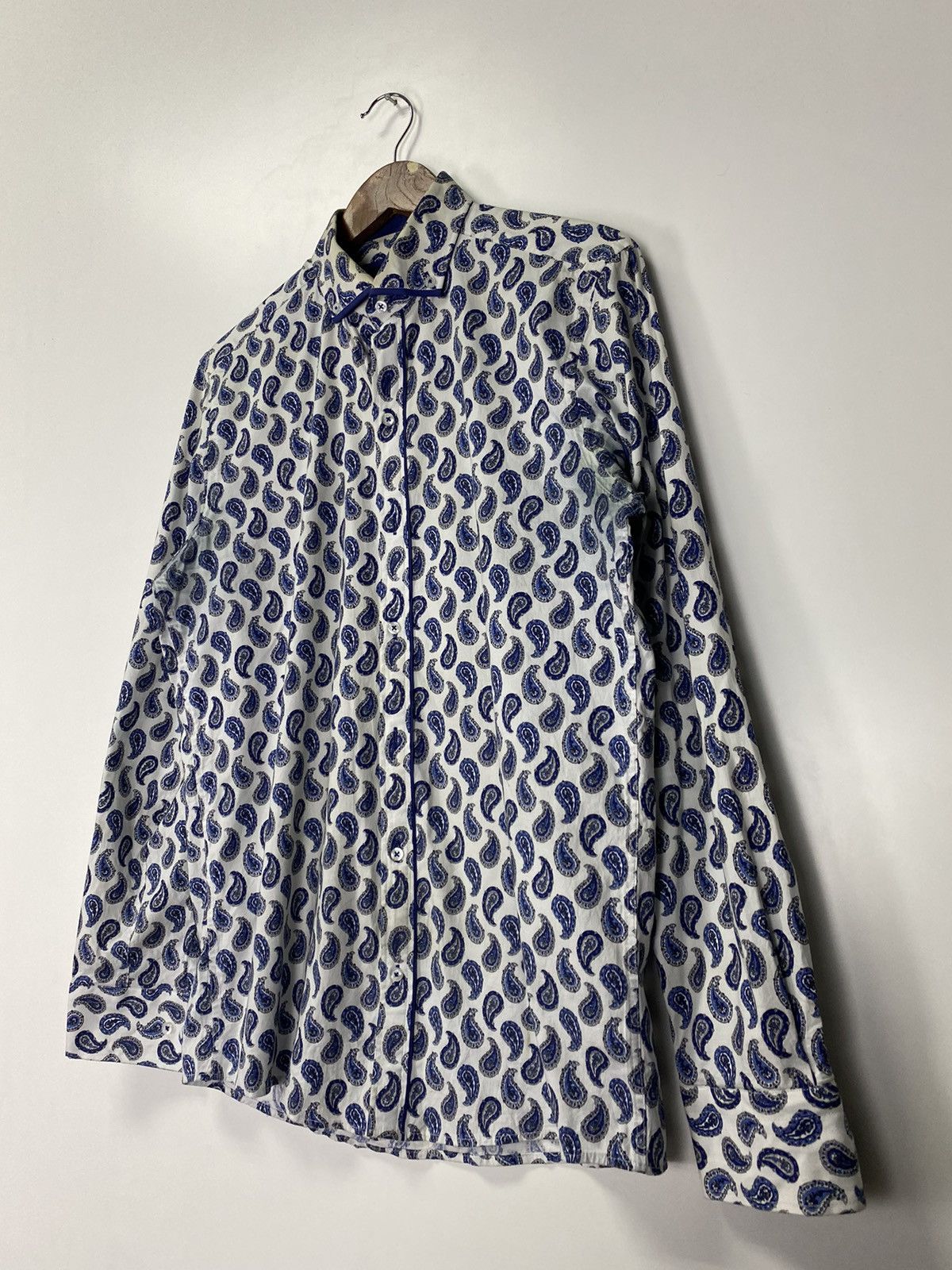 Guide Series × Japanese Brand Guide London button up Size US M / EU 48-50 / 2 - 3 Thumbnail