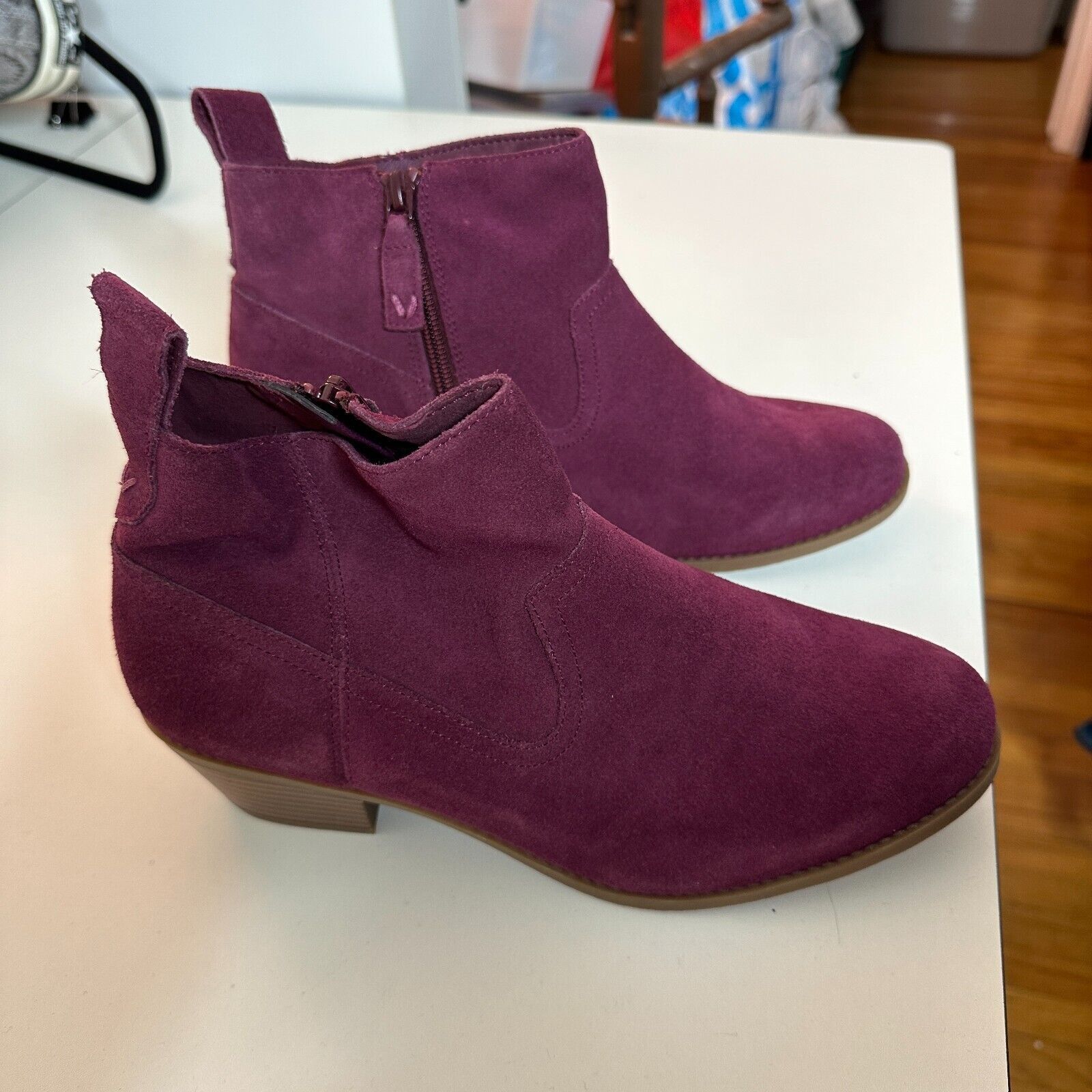 Vionic Vionic Vera Eggplant Suede Ankle Boot Side Zipper Low Heels Size US 8.5 / IT 38.5 - 13 Thumbnail