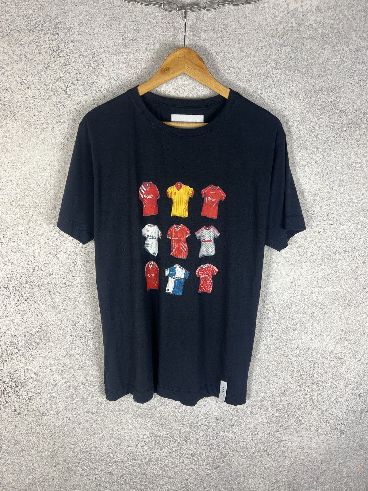 Vintage Vintage Liverpool Art Of Football Jersey Soccer Football Tee Size US M / EU 48-50 / 2 - 1 Thumbnail