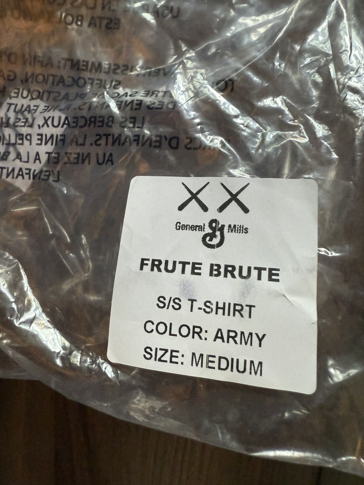 Kaws KAWS x General Mills Frute Brute T-Shirt Army Green Size M Size US M / EU 48-50 / 2 - 5 Thumbnail