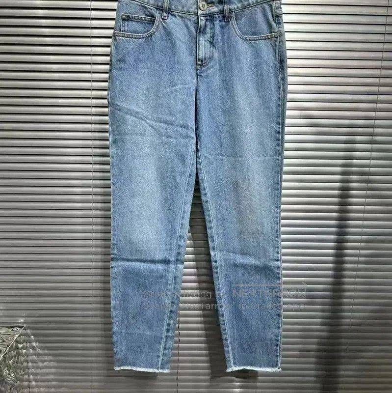 Chanel Chanel Blue Cotton Embroidered Jeans for Women . Size 28" / US 6 / IT 42 - 1 Thumbnail