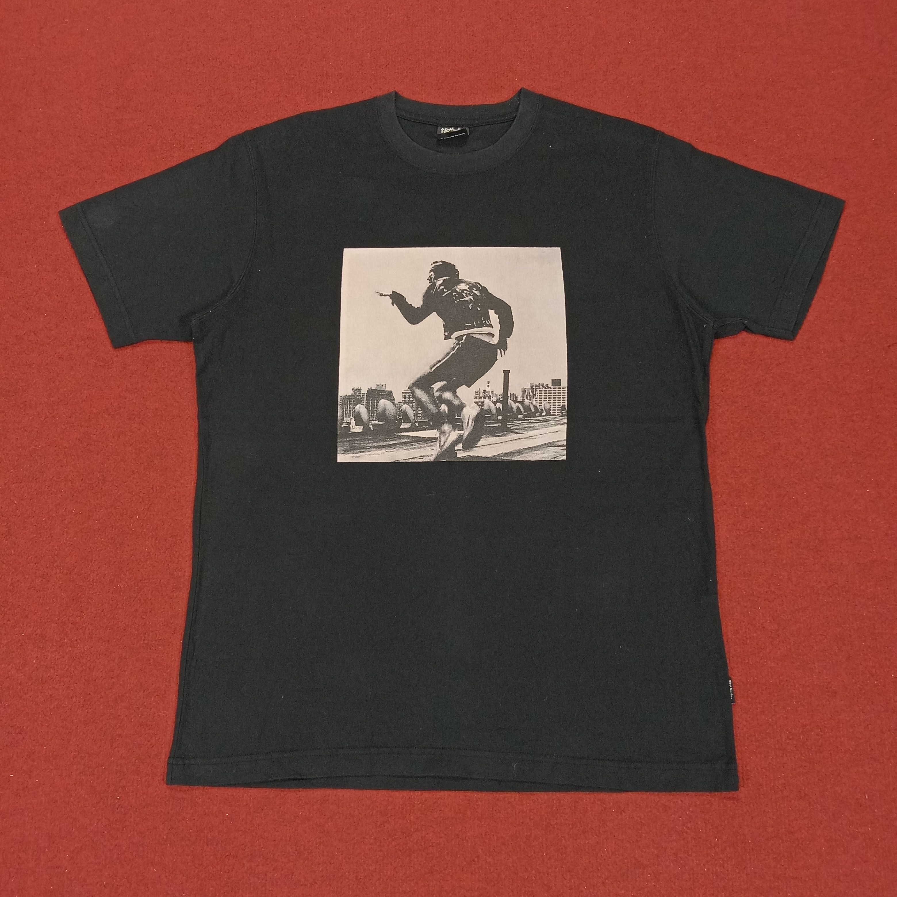 Keith Haring × Vintage Keith Haring Tshirt Art Streetwear Style Size US L / EU 52-54 / 3 - 1 Thumbnail
