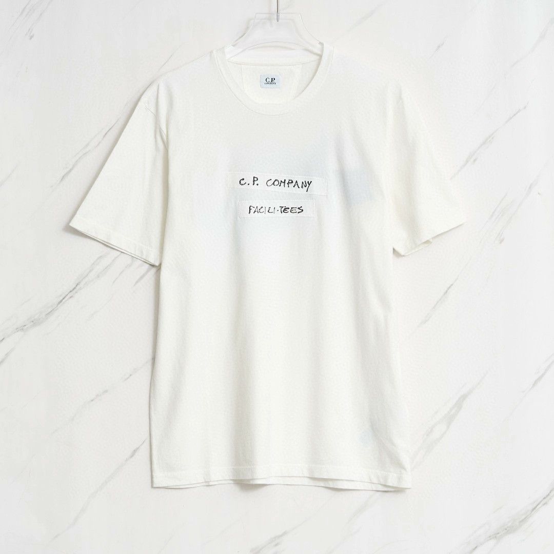 C.P. Company C.P.COMPANY Men's Letter Patch T-Shirt Size US M / EU 48-50 / 2 - 1 Thumbnail