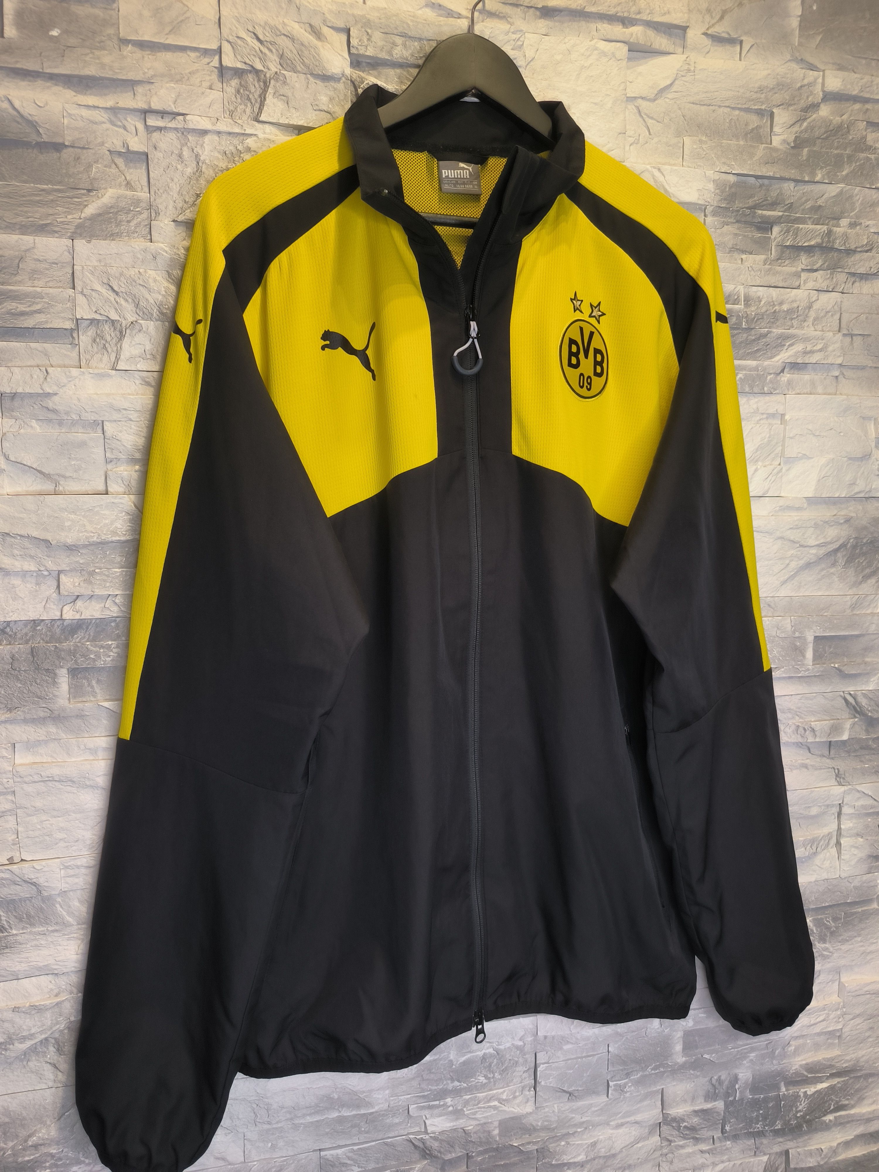 Puma Puma Borussia Dortmund BvB Jacket Training Vintage Size US XL / EU 56 / 4 - 3 Thumbnail