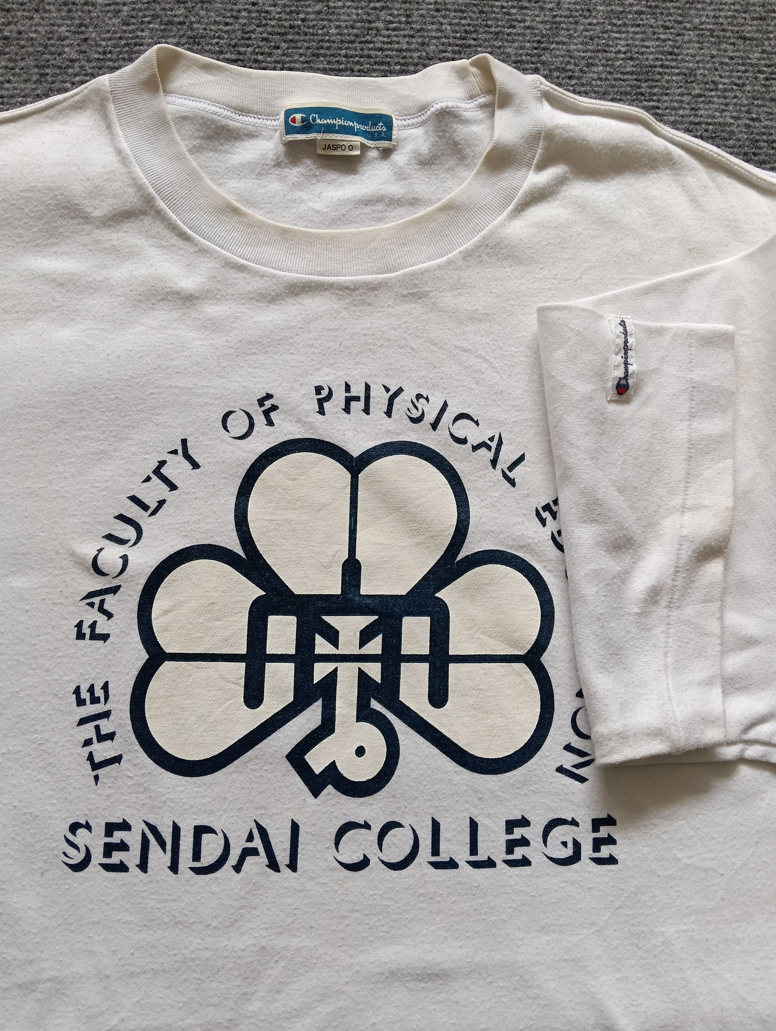 Champion VINTAGE CHAMPION SENDAI COLLEGE Size US M / EU 48-50 / 2 - 5 Thumbnail