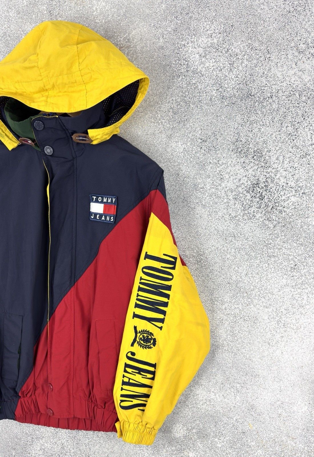 Tommy Hilfiger Tommy Hilfiger Tommy Jeans 90's Color-Blocked Hooded Sailing Size US XS / EU 42 / 0 - 6 Thumbnail